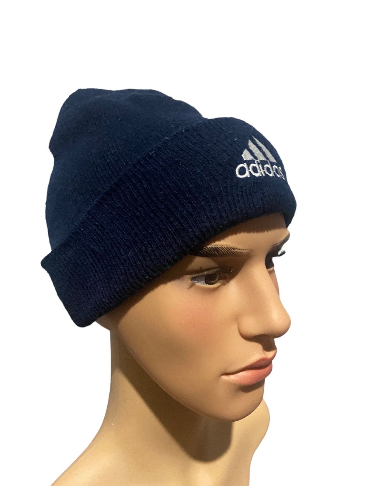 🔥SALE🔥VINTAGE ADIDAS KNITTED BEANIE