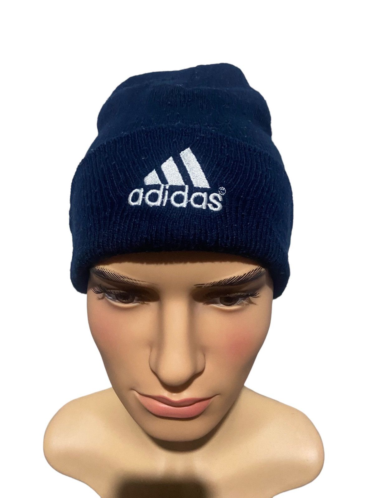 🔥SALE🔥VINTAGE ADIDAS KNITTED BEANIE