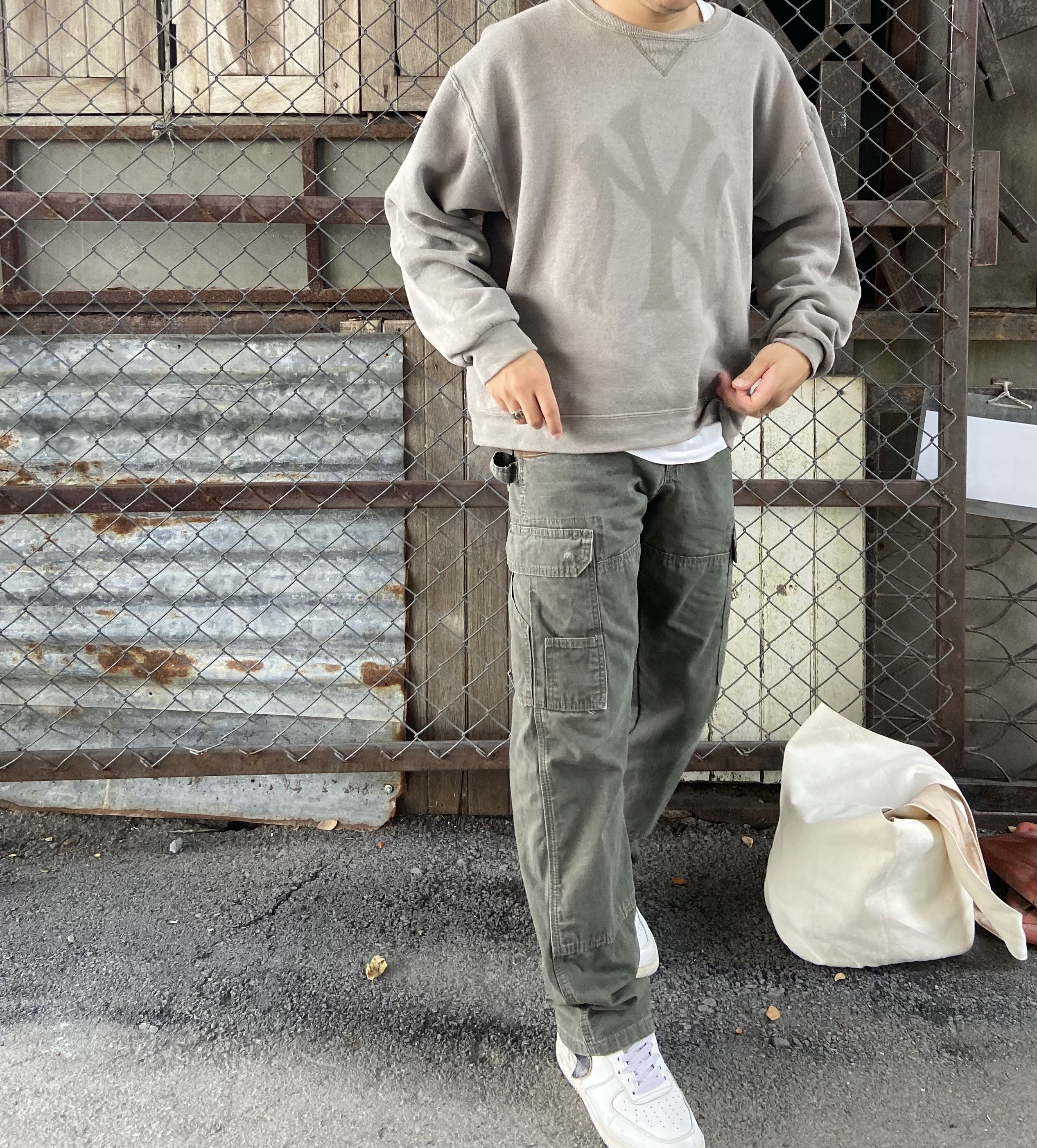 Wrangler VINTAGE GREEN RIGGS WORKWEAR CARGO Pants Size US 30 / EU 46 - 17 Thumbnail