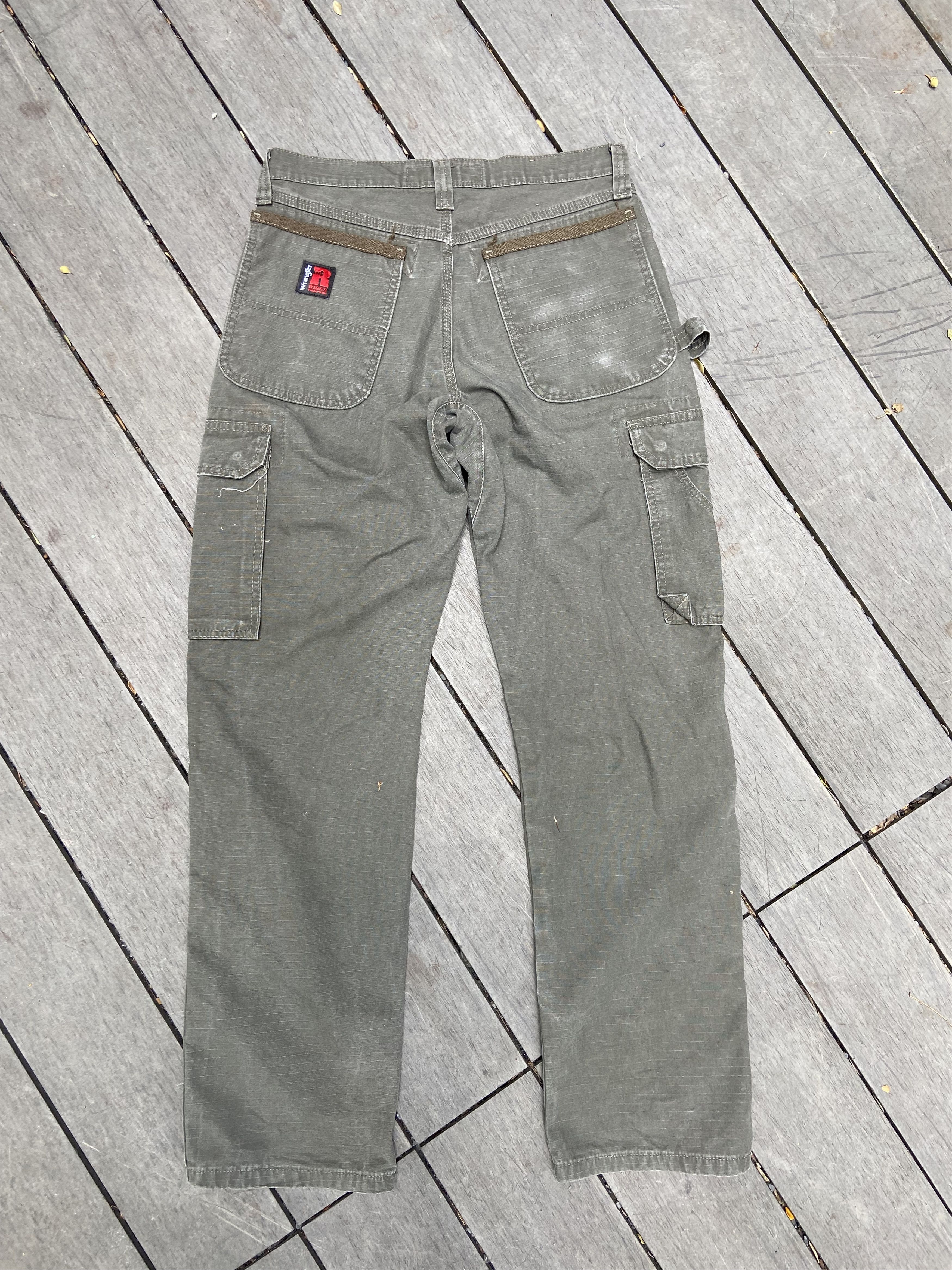 Wrangler VINTAGE GREEN RIGGS WORKWEAR CARGO Pants Size US 30 / EU 46 - 14 Thumbnail