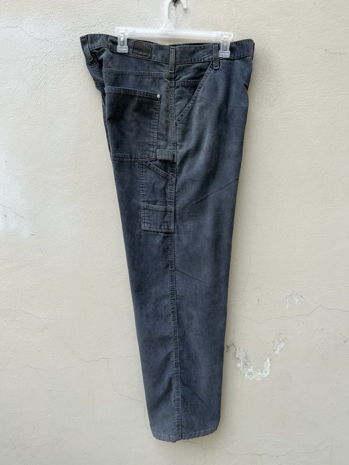 Levi's × Vintage Vintage 2001 Levi’s Silvertab Sun Faded Corduroy Work Pant Size US 33 - 21 Thumbnail