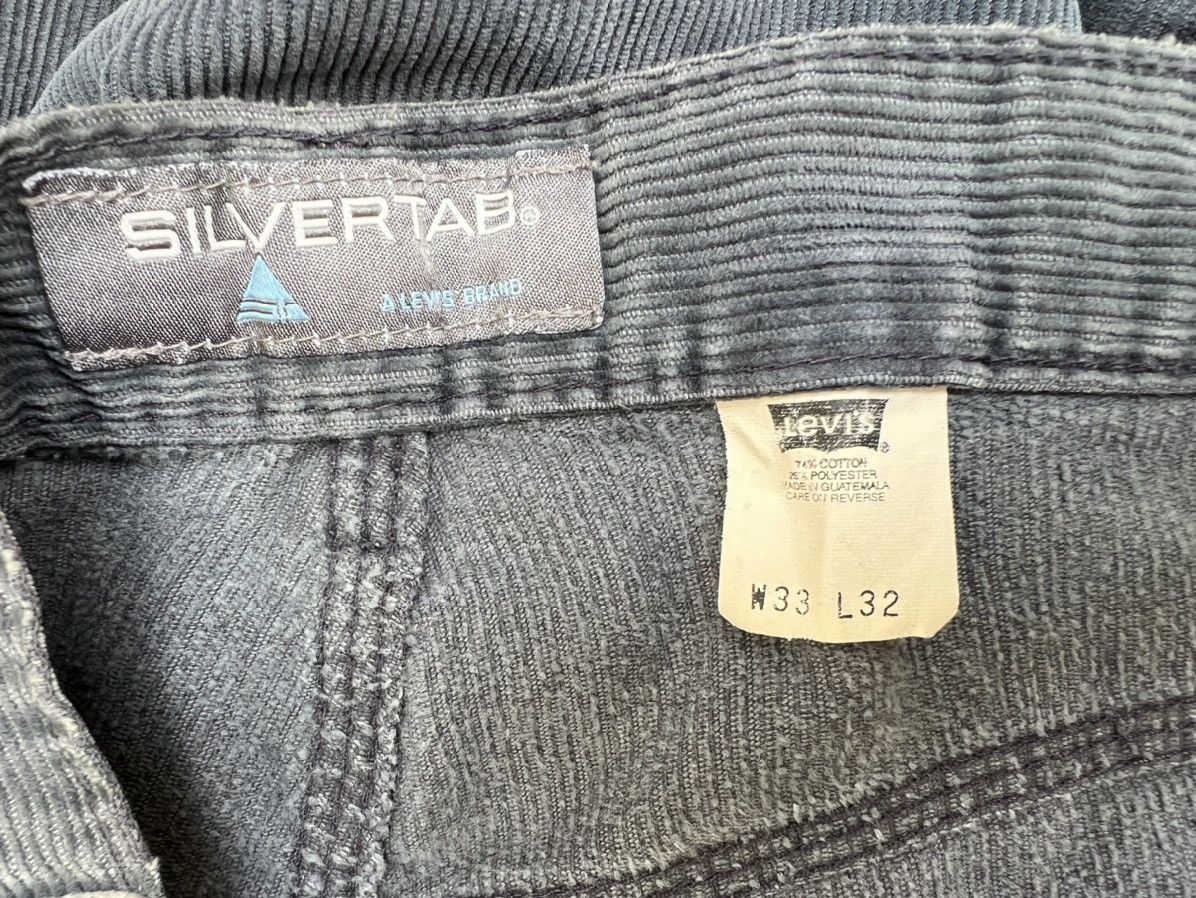 Levi's × Vintage Vintage 2001 Levi’s Silvertab Sun Faded Corduroy Work Pant Size US 33 - 23 Thumbnail