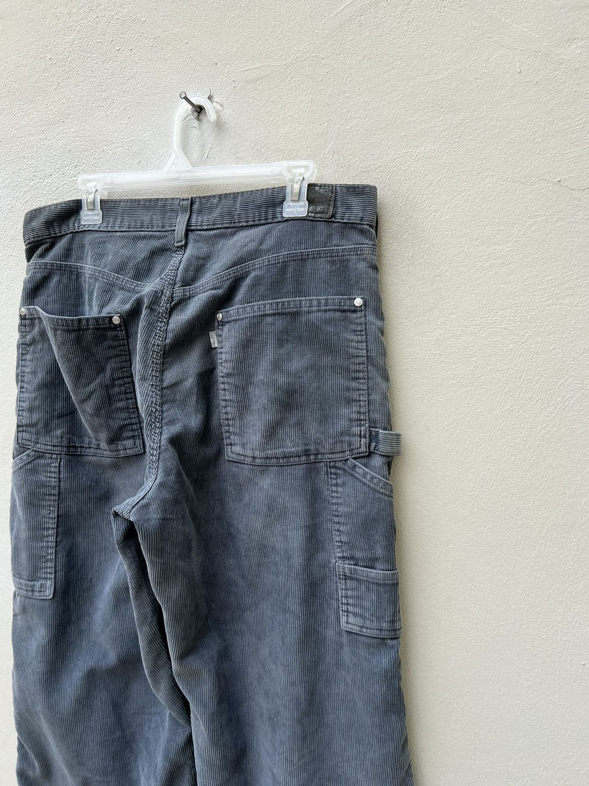 Levi's × Vintage Vintage 2001 Levi’s Silvertab Sun Faded Corduroy Work Pant Size US 33 - 17 Thumbnail