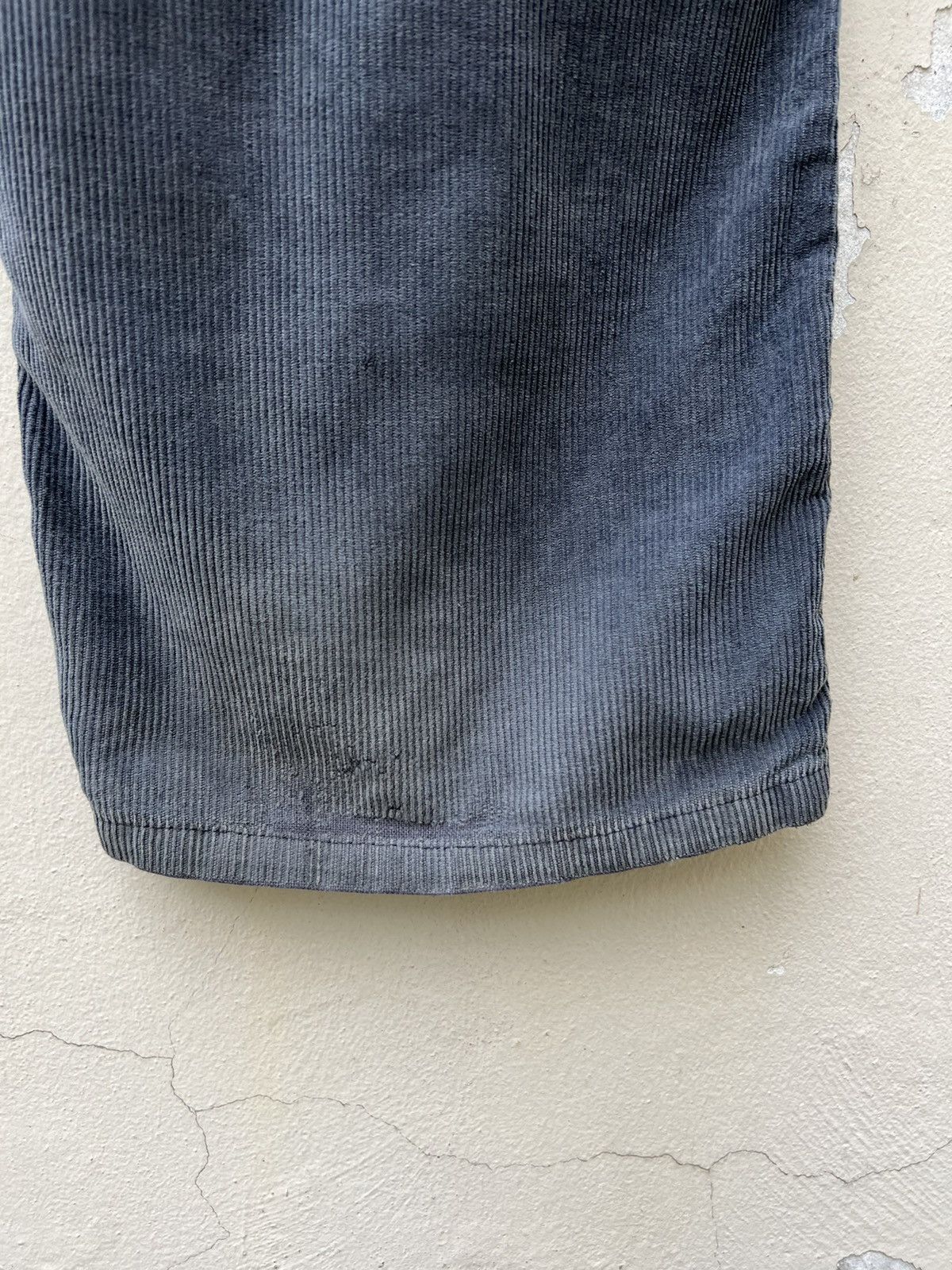 Levi's × Vintage Vintage 2001 Levi’s Silvertab Sun Faded Corduroy Work Pant Size US 33 - 20 Thumbnail