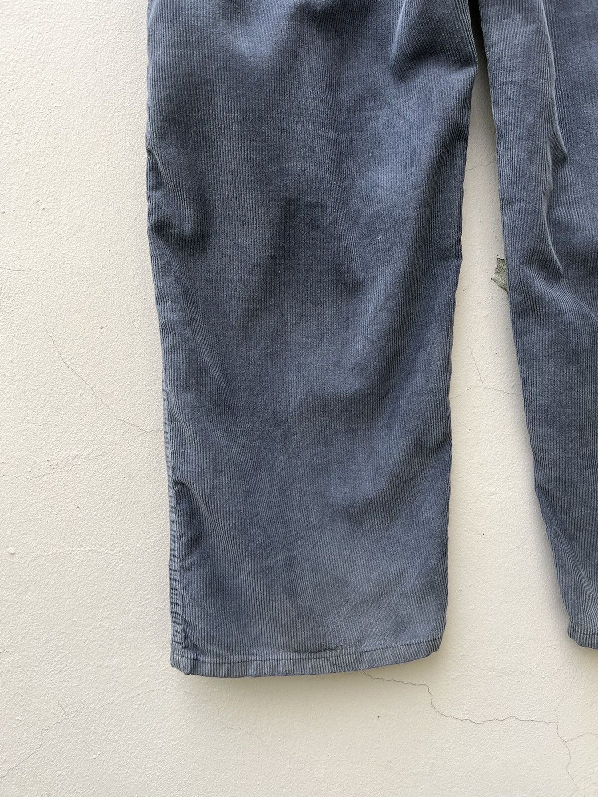 Levi's × Vintage Vintage 2001 Levi’s Silvertab Sun Faded Corduroy Work Pant Size US 33 - 16 Thumbnail