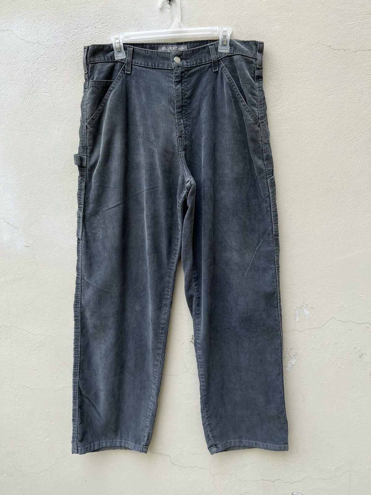 Levi's × Vintage Vintage 2001 Levi’s Silvertab Sun Faded Corduroy Work Pant Size US 33 - 6 Thumbnail