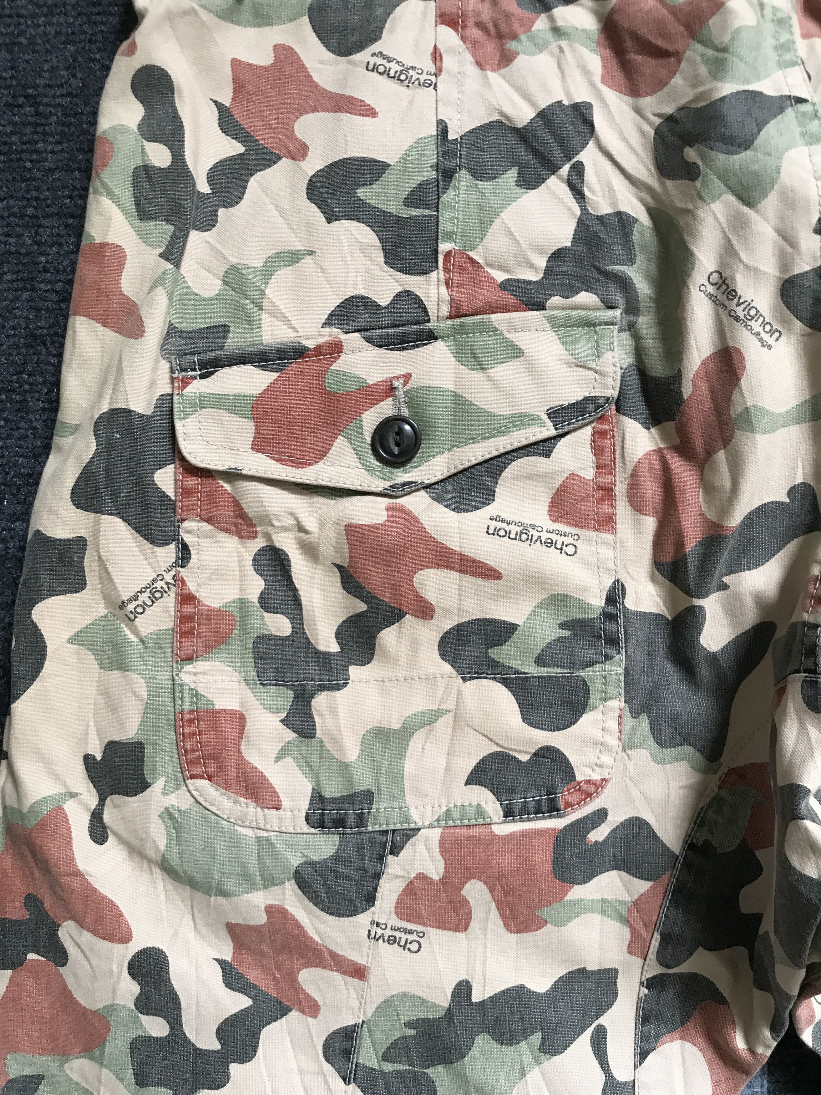 Chevignon CP155 CHEVIGNON Japan Dropped Crotch Custom Camo Cargo Pant Size US 34 / EU 50 - 12 Thumbnail