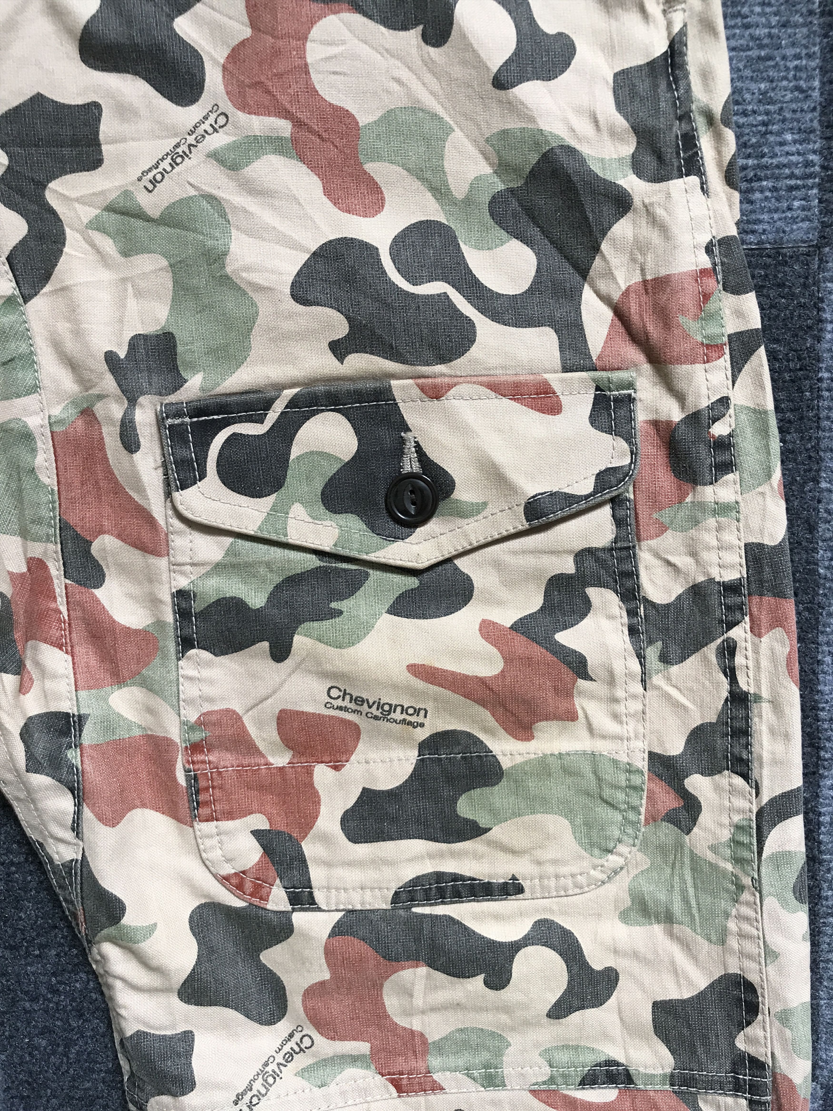 Chevignon CP155 CHEVIGNON Japan Dropped Crotch Custom Camo Cargo Pant Size US 34 / EU 50 - 6 Thumbnail