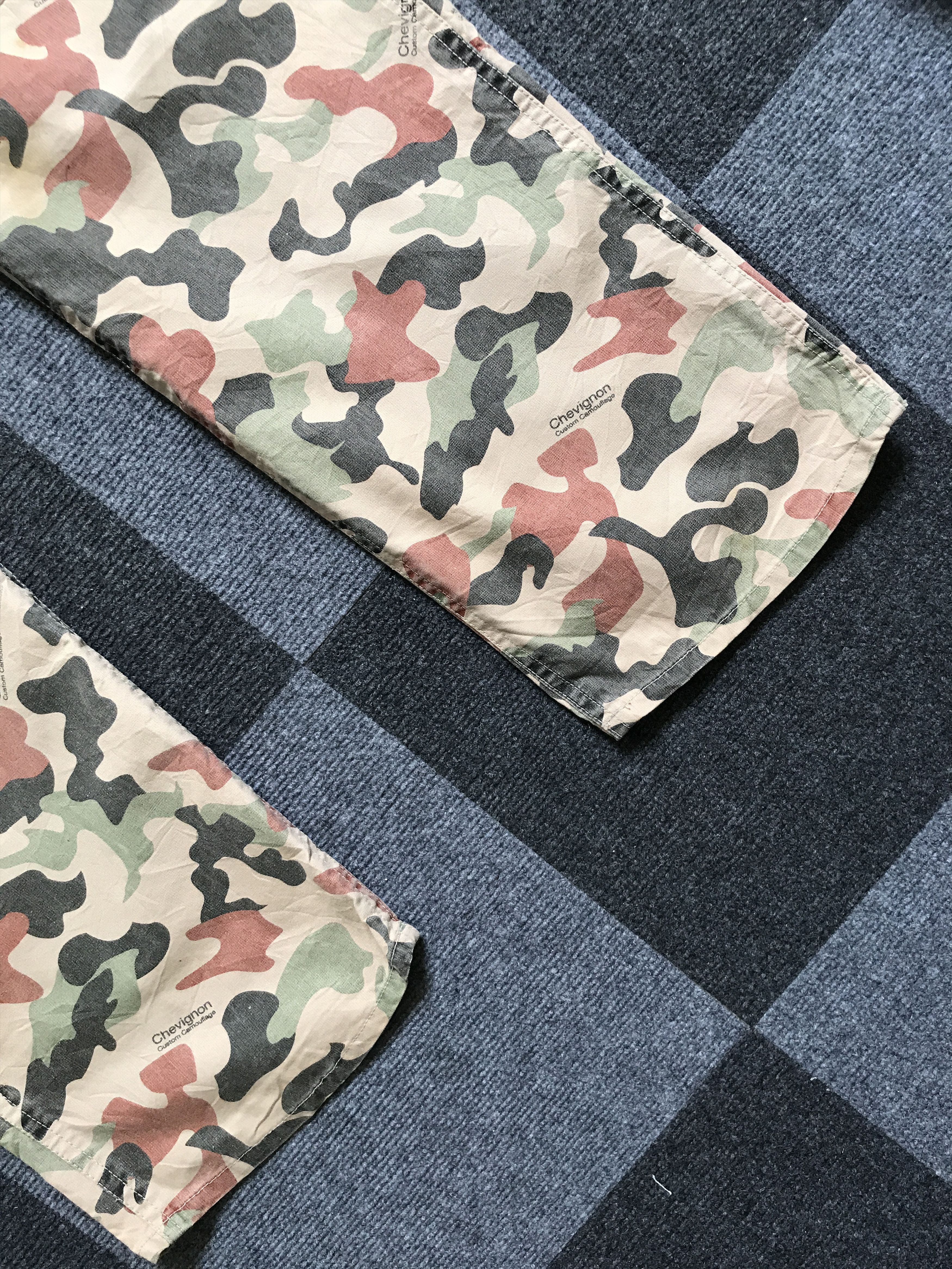 Chevignon CP155 CHEVIGNON Japan Dropped Crotch Custom Camo Cargo Pant Size US 34 / EU 50 - 4 Thumbnail