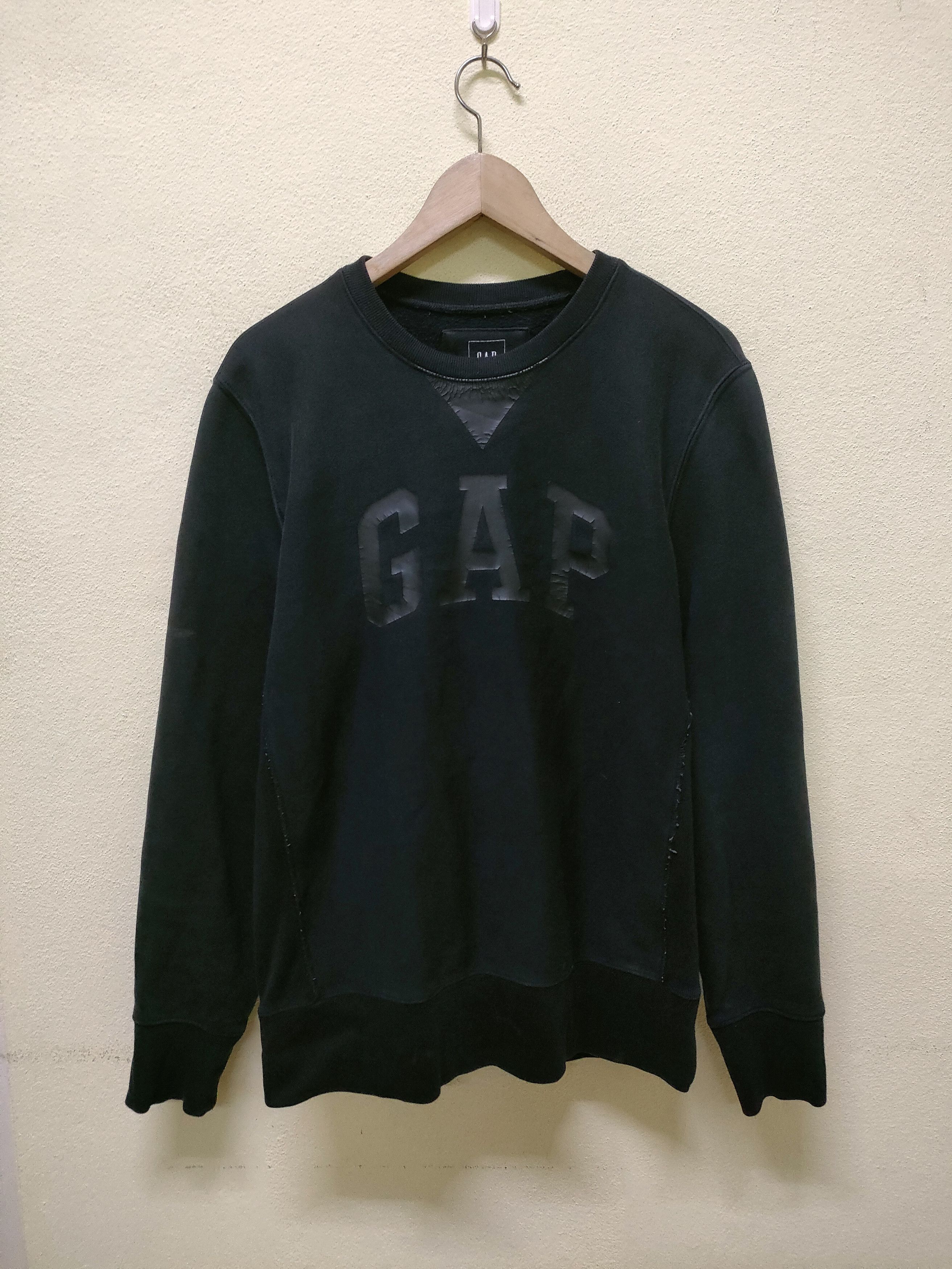 🔥GAP All Black Sweatshirt
