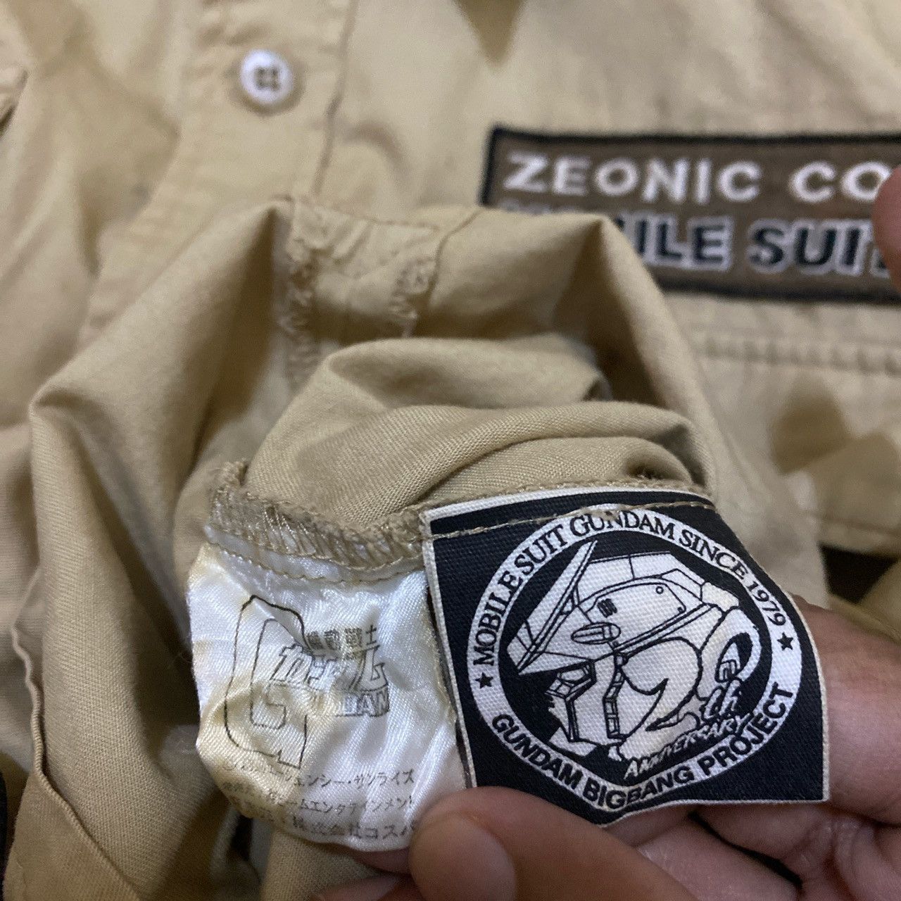 Anime × Beauty Beast × Japanese Brand VINTAGE MOBILE SUIT GUNDAM CHAR AZNABLE Size US M / EU 48-50 / 2 - 3 Thumbnail