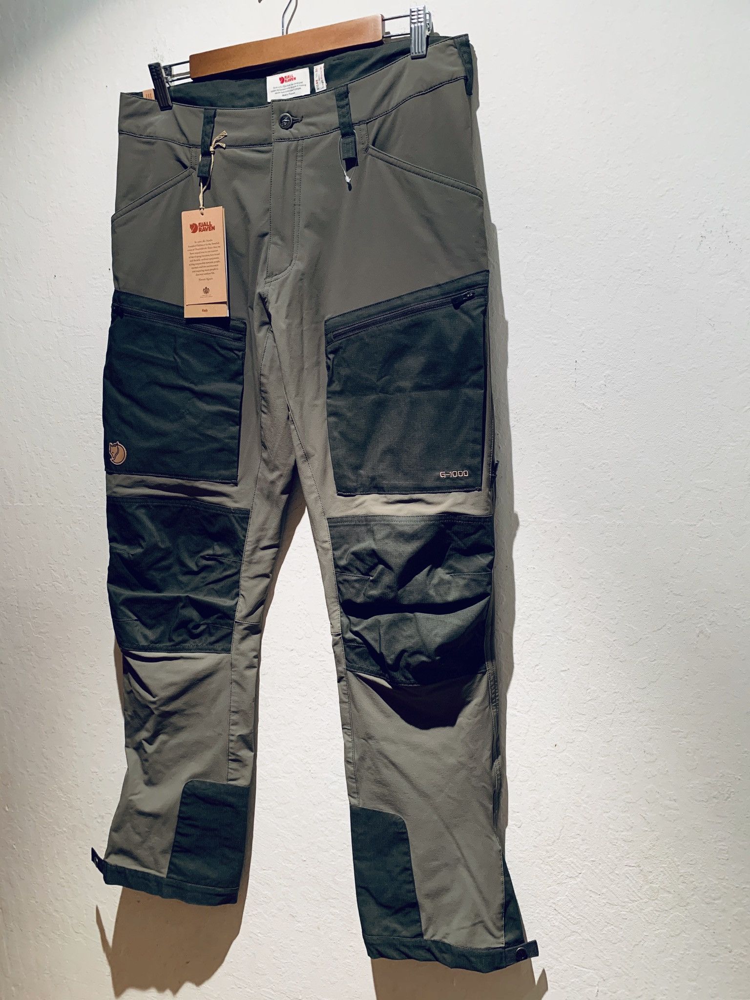 Designer × Fjallraven *RARE* New Fjallraven Keb G-1000 Cargo Pants - 32 Size US 32 / EU 48 - 1 Thumbnail