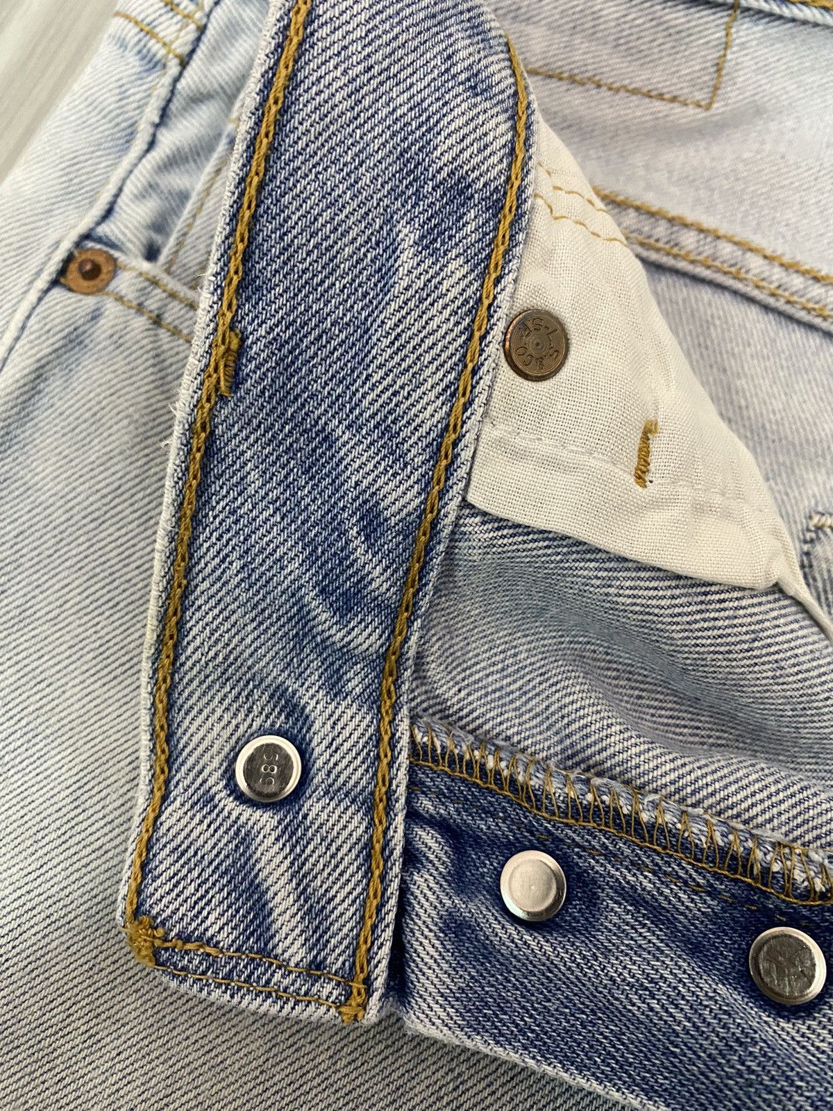 Kapital VINTAGE LEVI’S 80s 501 XX DIRTY DENIM JEANS Size US 31 - 16 Thumbnail