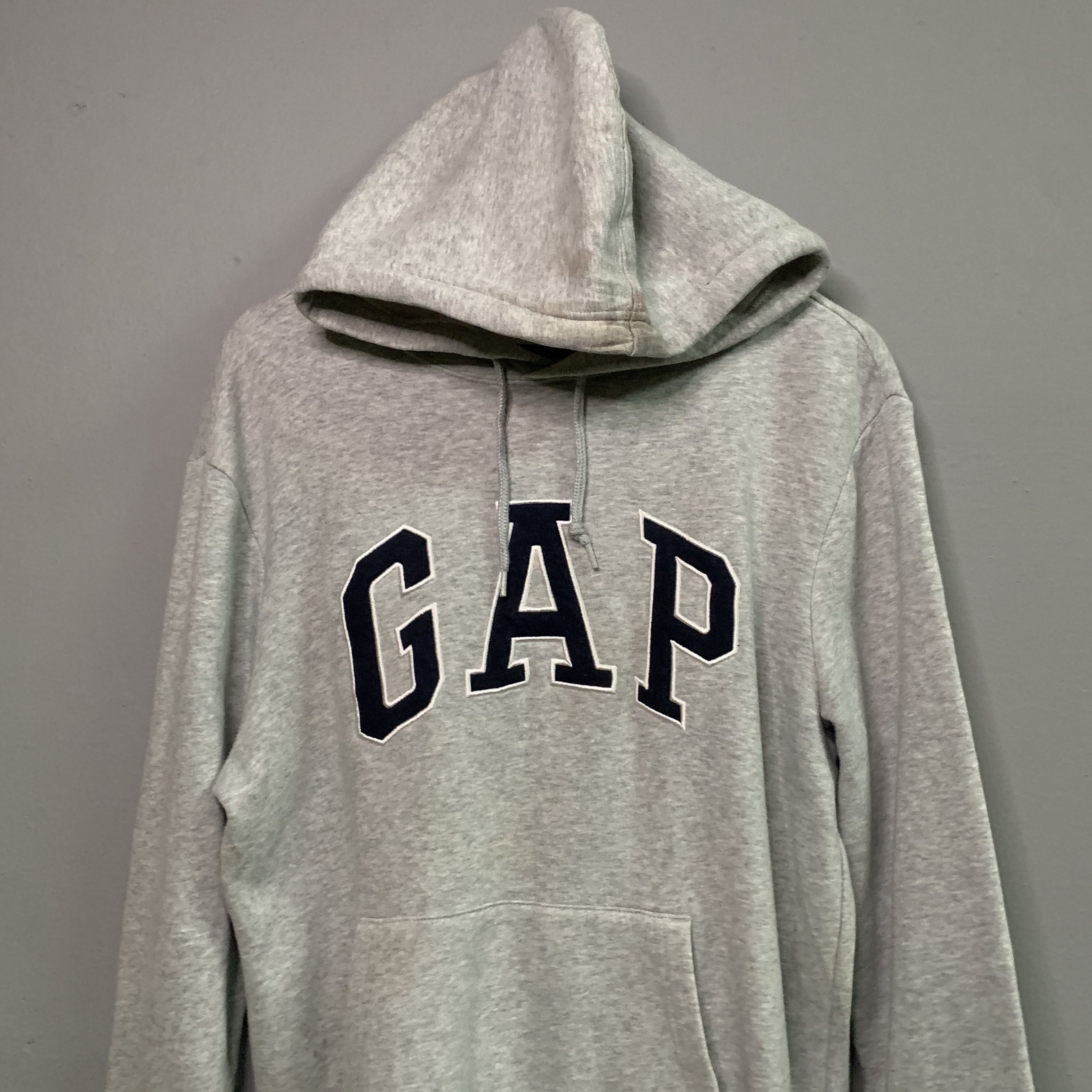 Gap × Vintage Vintage Gap Spell Out Streetwear Hooded Sweatshirt Sweater Size US M / EU 48-50 / 2 - 2 Thumbnail
