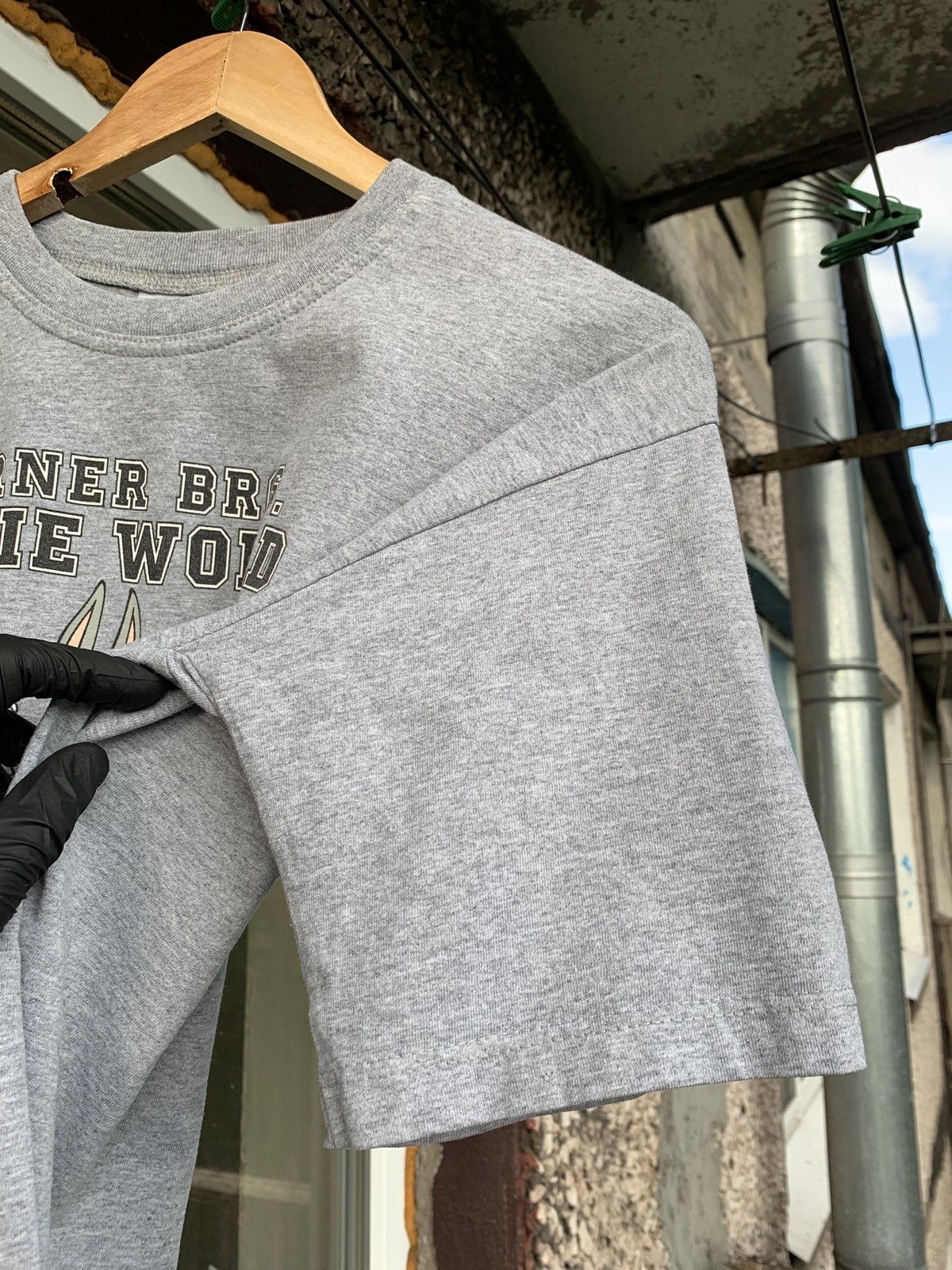 Cartoon Network 1997 Vintage Warner Bros Bugs Bunny Movie World Gym T-Shirt Size US M / EU 48-50 / 2 - 10 Thumbnail