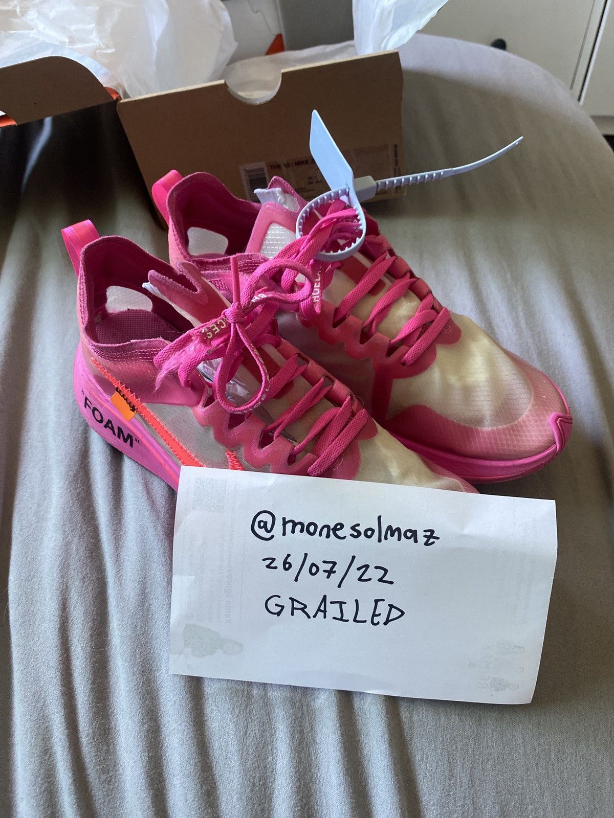 Off white zoom fly pink