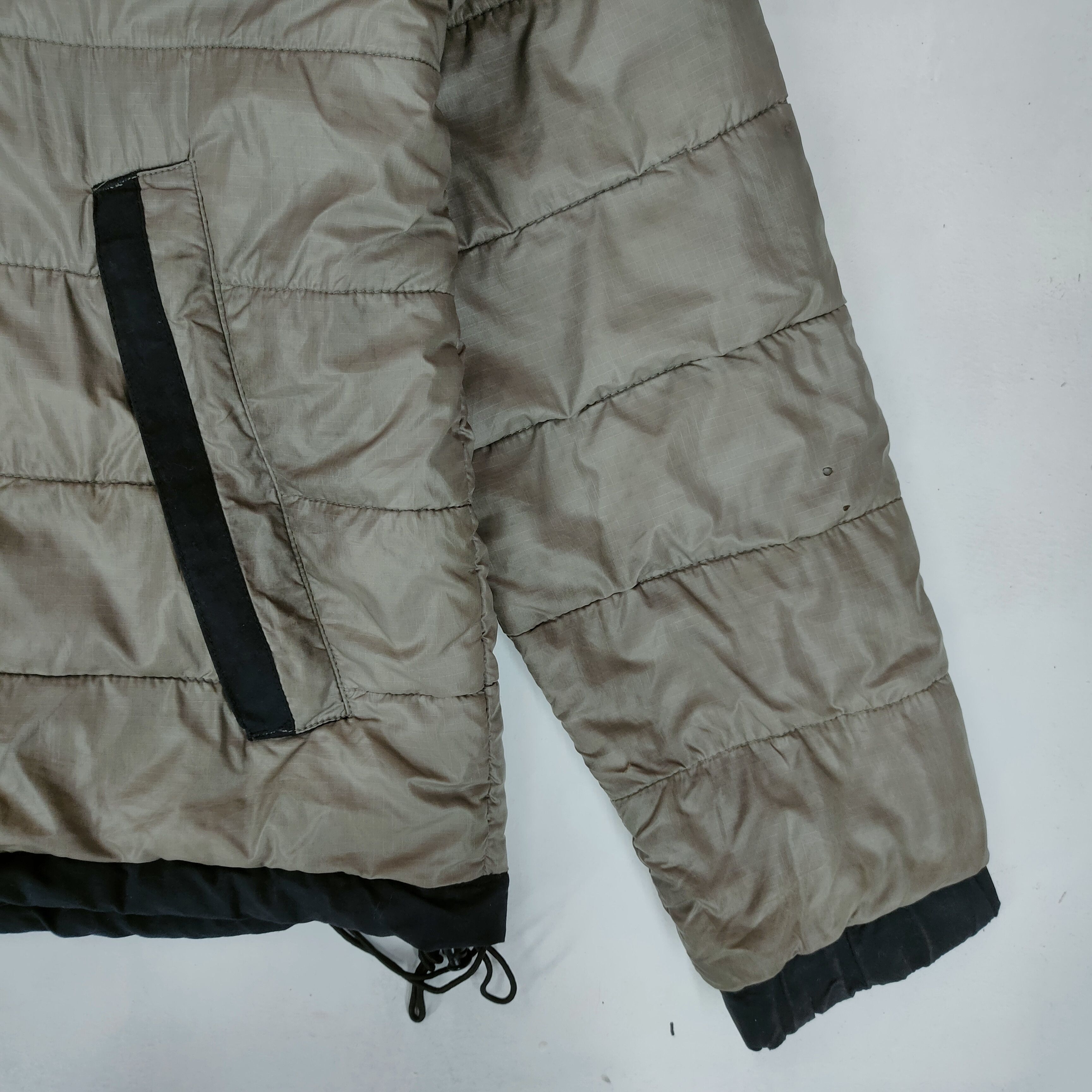 The North Face × Vintage Vintage THE NORTH FACE Down Puffer Polyester Jacket Size US M / EU 48-50 / 2 - 3 Thumbnail
