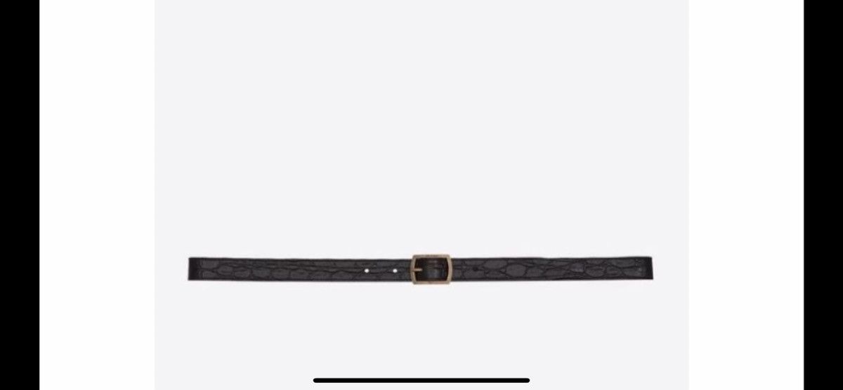 Saint Laurent skinny croc embossed belt. 100/38