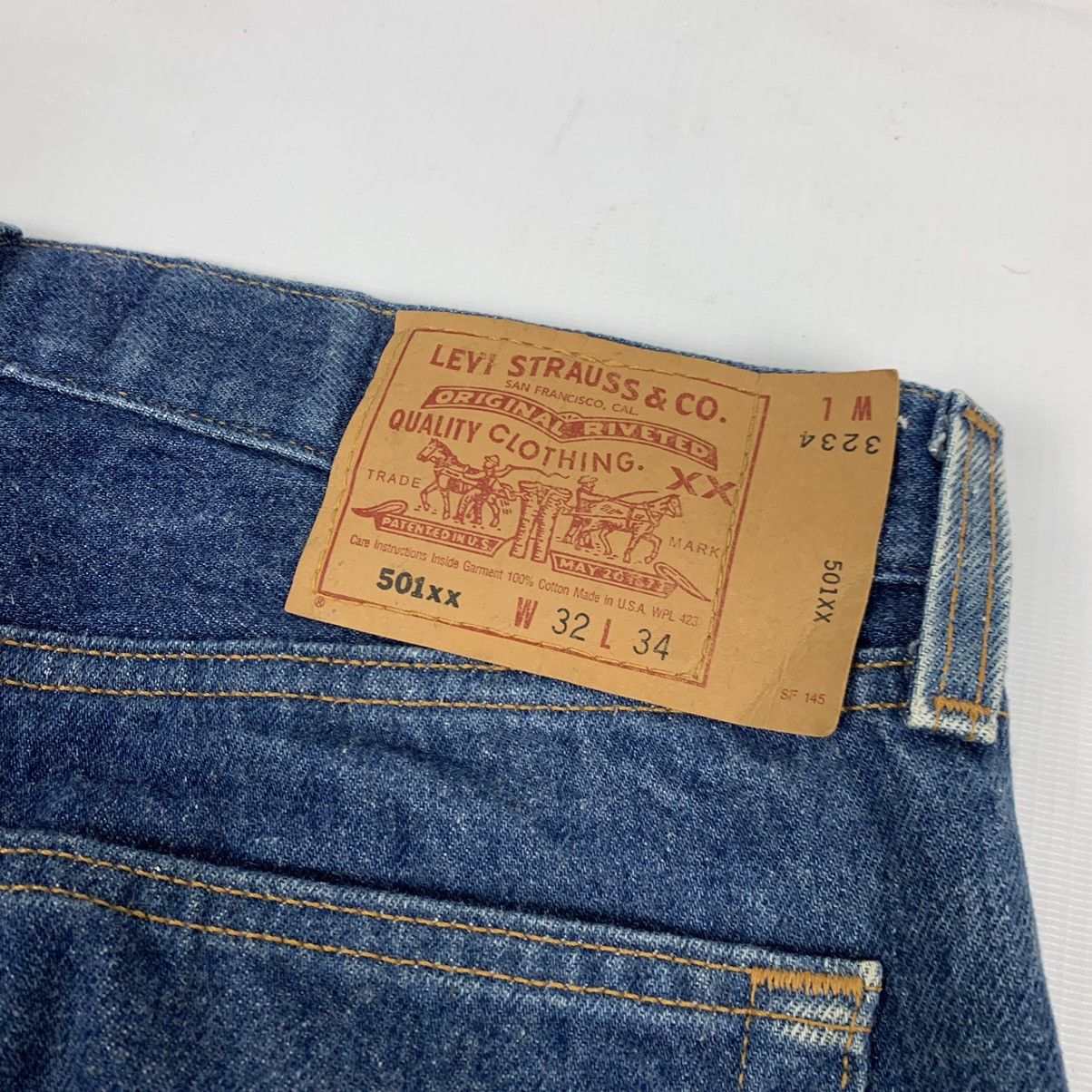 Levi's Vintage Sun Faded Levi’s 501xx Denim Jeans Pants Size US 31 - 9 Thumbnail