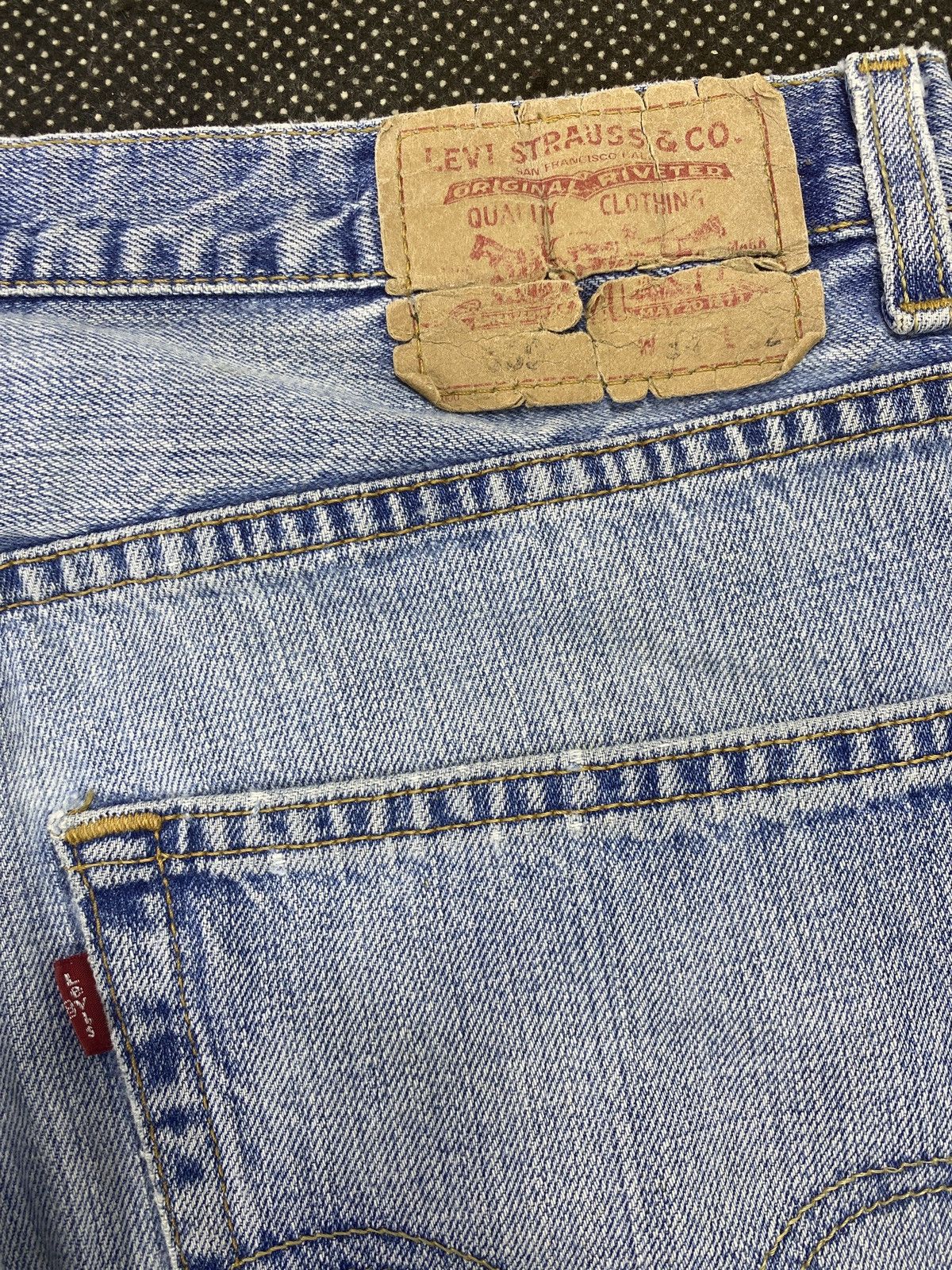 Jean VINTAGE LEVIS 569 BLUE WASH JEANS -J491 Size US 35 - 13 Thumbnail