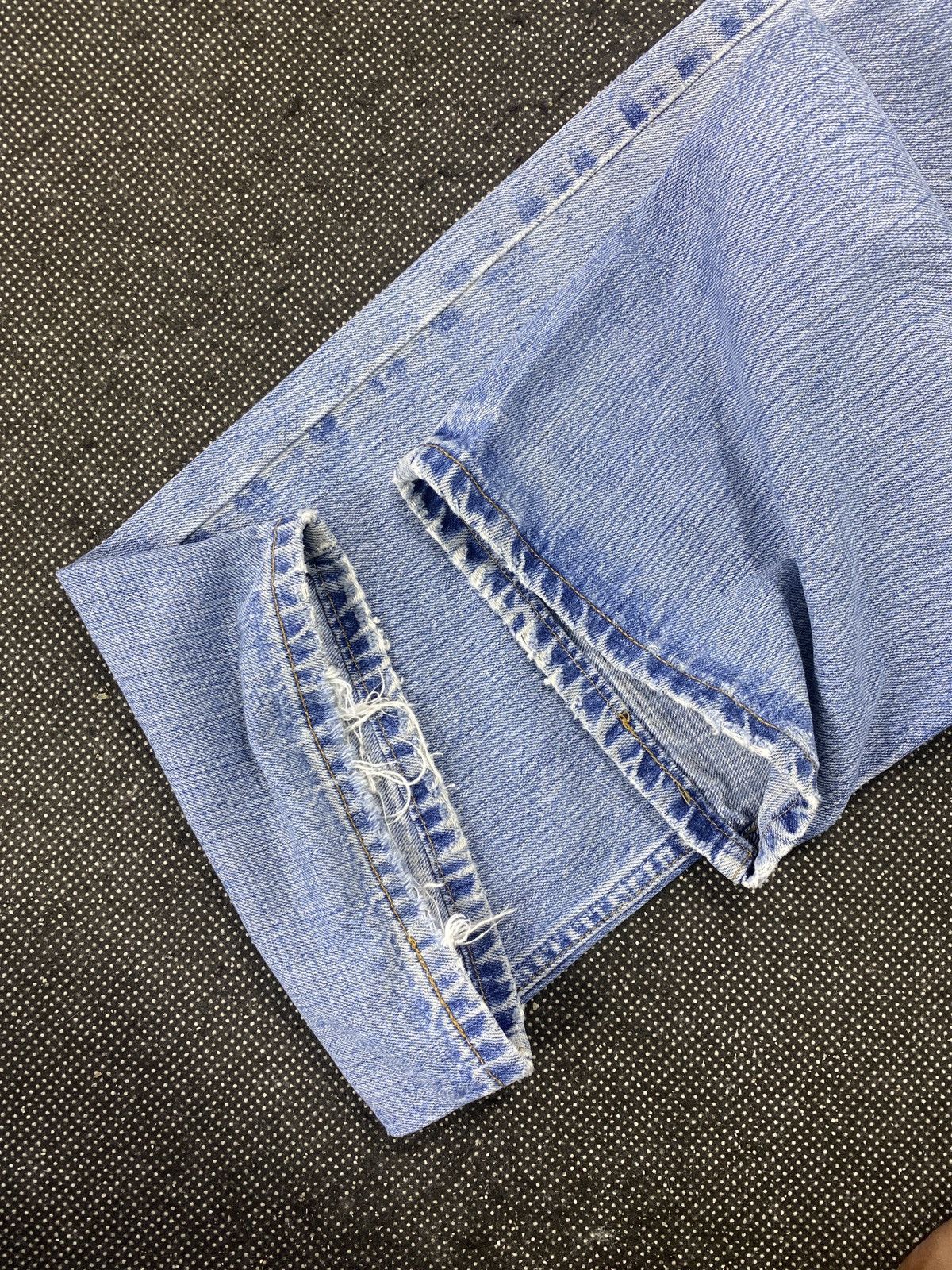 Jean VINTAGE LEVIS 569 BLUE WASH JEANS -J491 Size US 35 - 10 Thumbnail