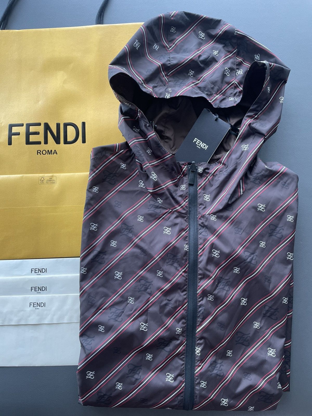 Fendi $2,500 Super Runway New FF Logo Reversible Bomber Jacket Size US S / EU 44-46 / 1 - 2 Thumbnail