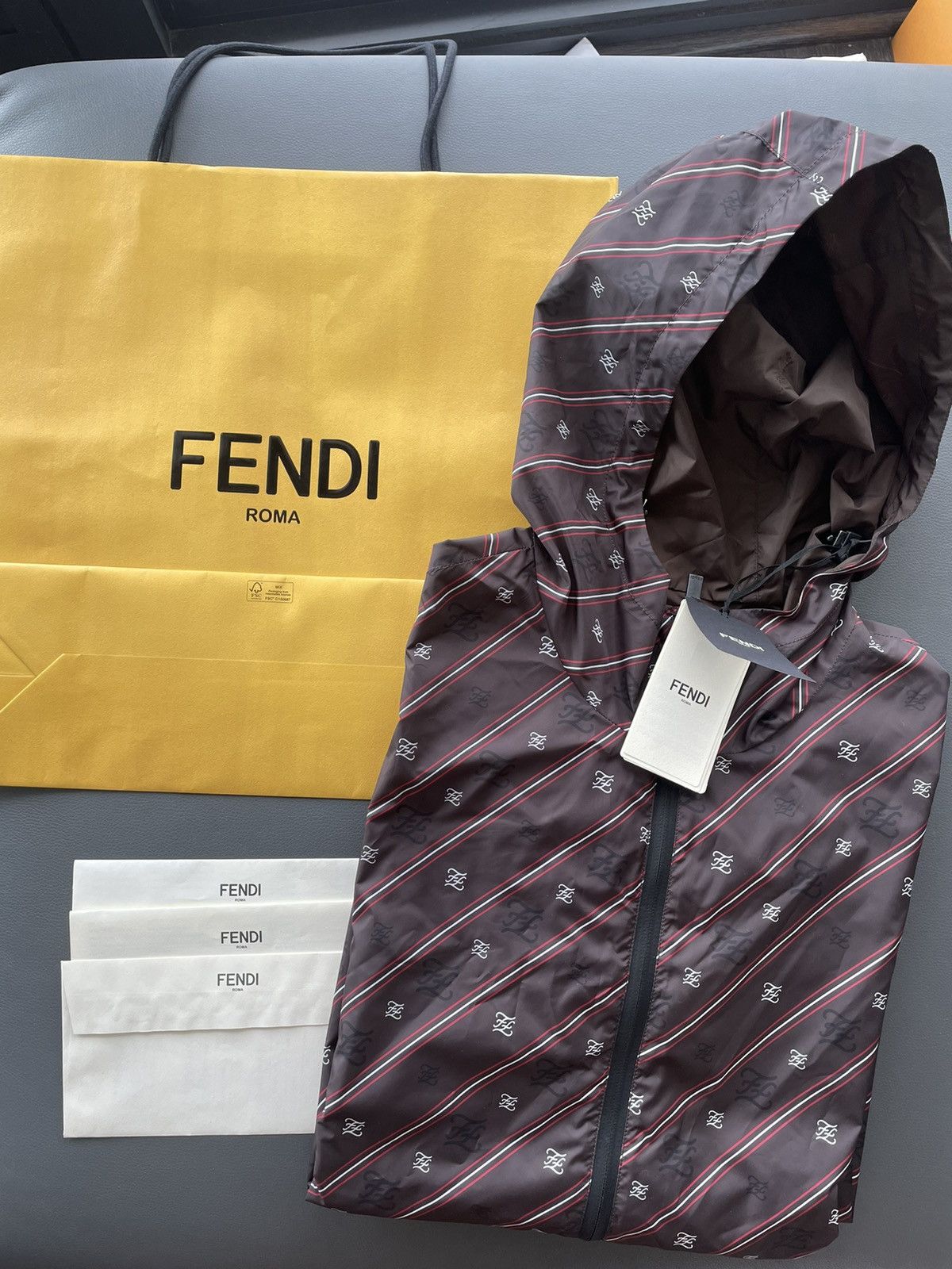 Fendi $2,500 Super Runway New FF Logo Reversible Bomber Jacket Size US S / EU 44-46 / 1 - 15 Thumbnail
