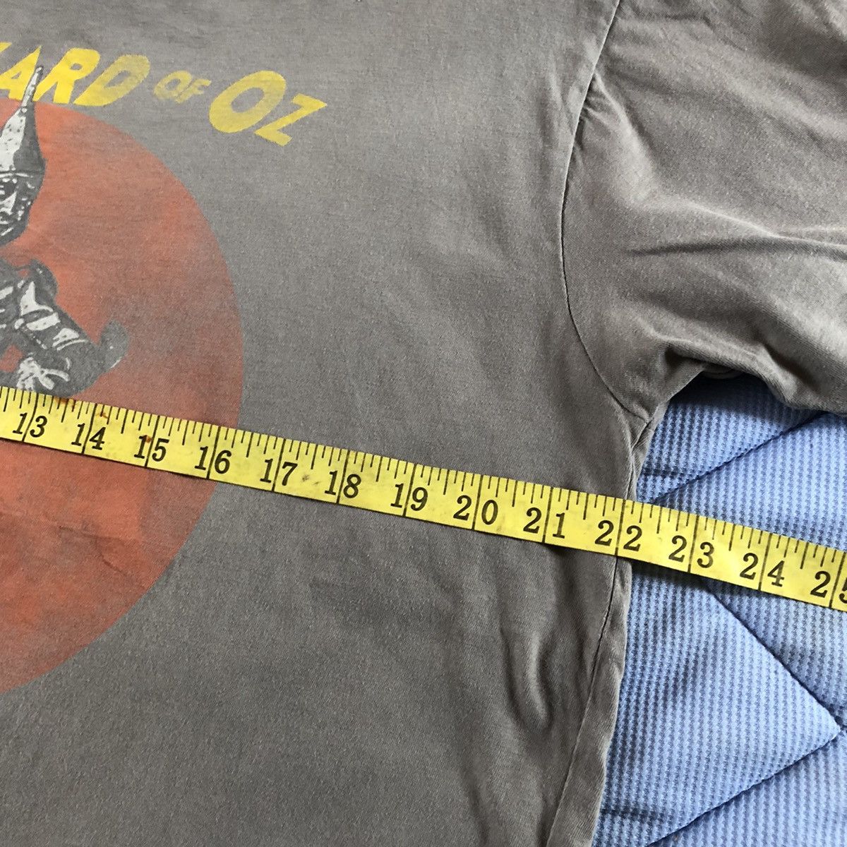 Other The Wizard of OZ The Tin Man TShirt Size US XL / EU 56 / 4 - 6 Thumbnail