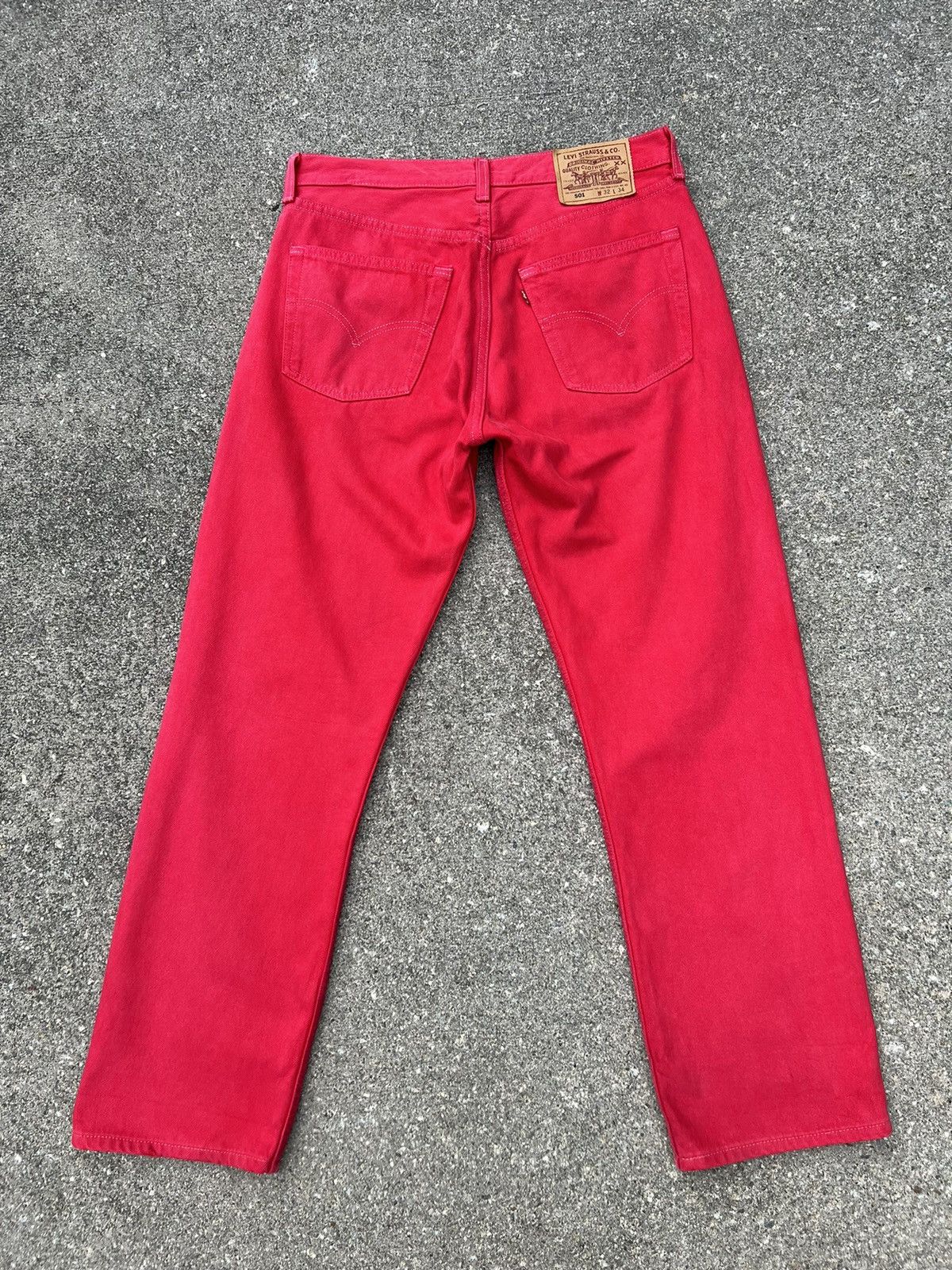 Vintage Vintage 1999 Levi’s 501 Fade Red Denim Jeans Size US 31 - 5 Thumbnail