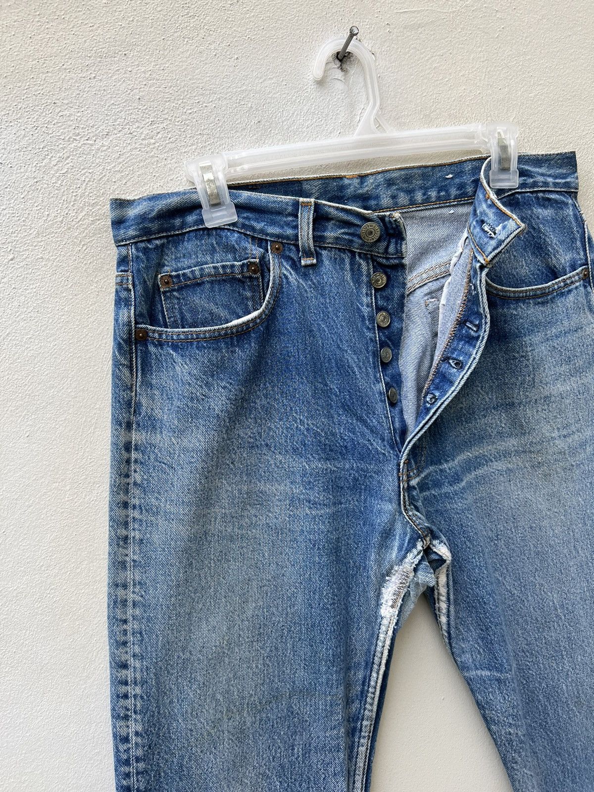 Levi's Vintage 80s Levi’s 501 Fade Denim Trashed Jeans Size US 33 - 8 Thumbnail