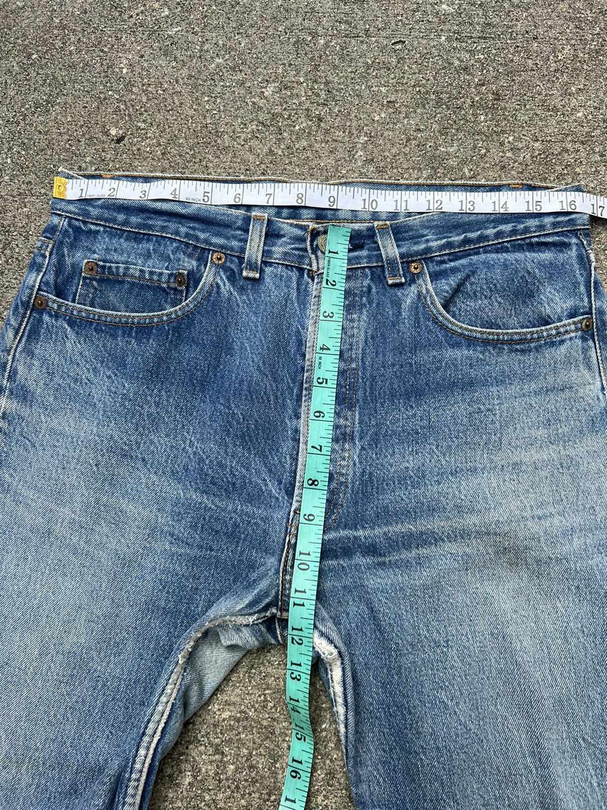 Levi's Vintage 80s Levi’s 501 Fade Denim Trashed Jeans Size US 33 - 2 Thumbnail