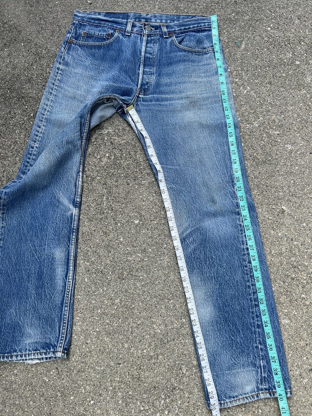 Levi's Vintage 80s Levi’s 501 Fade Denim Trashed Jeans Size US 33 - 4 Thumbnail