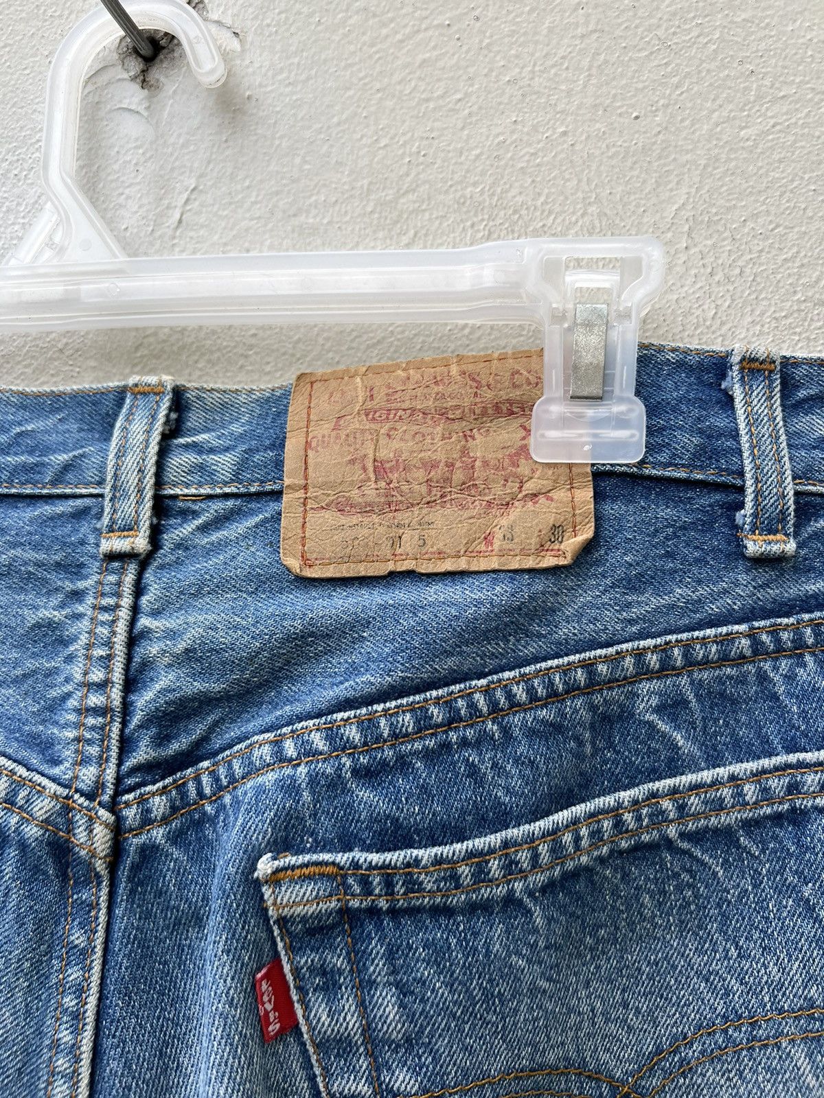 Levi's Vintage 80s Levi’s 501 Fade Denim Trashed Jeans Size US 33 - 20 Thumbnail