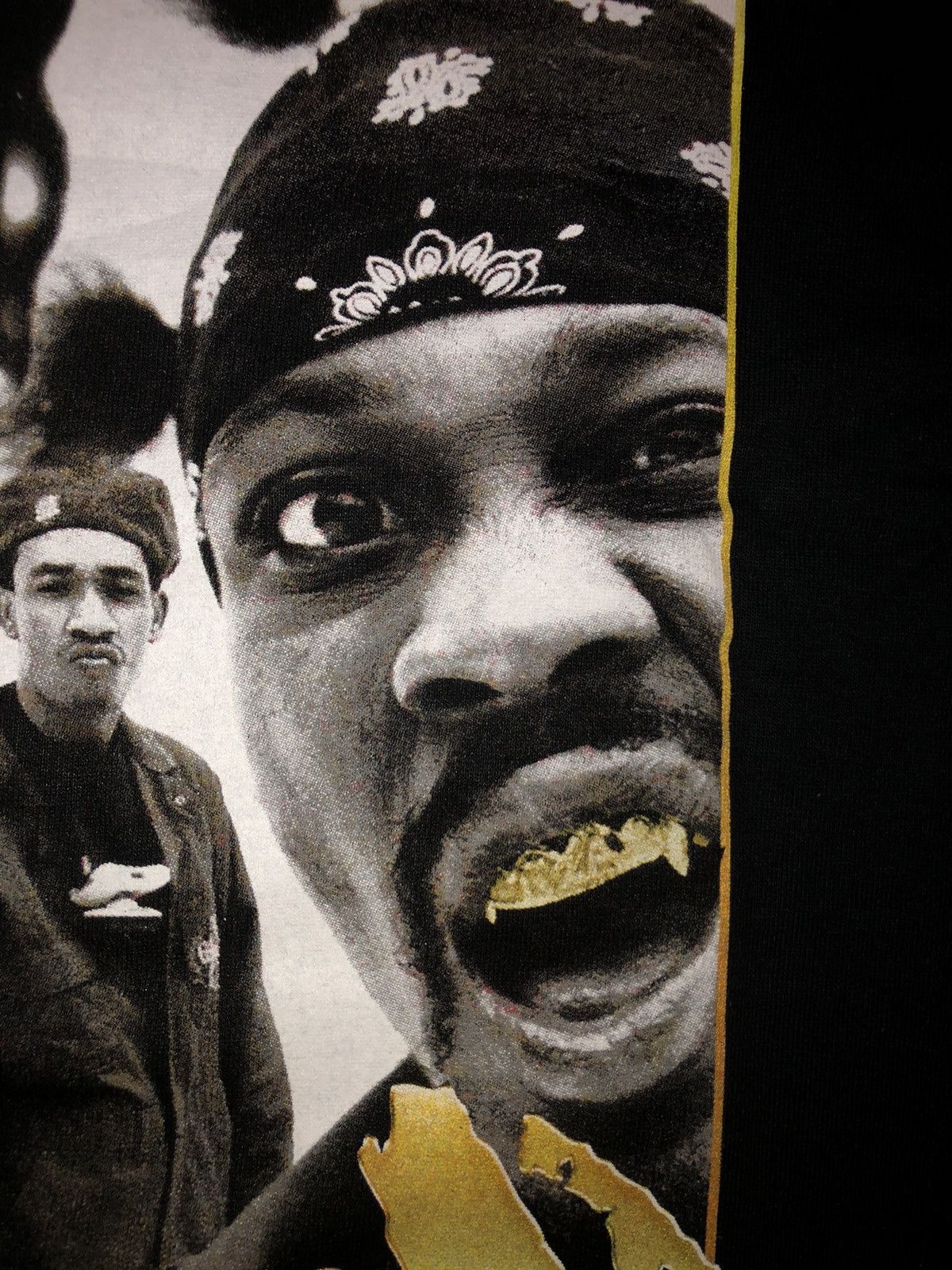 Band Tees Vintage Style GRAVEDIGGAZ Diary Of A Madman Group Photo Tee Size US XL / EU 56 / 4 - 6 Thumbnail
