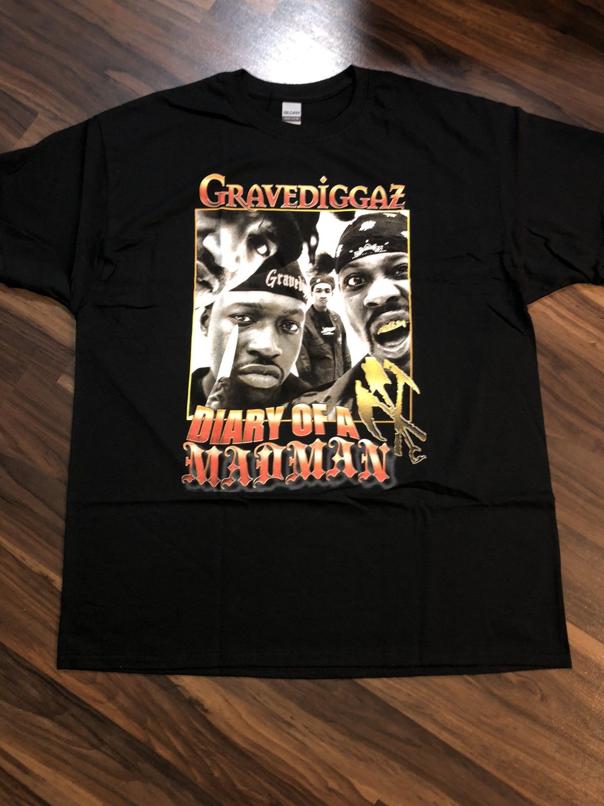 Band Tees Vintage Style GRAVEDIGGAZ Diary Of A Madman Group Photo Tee Size US XL / EU 56 / 4 - 10 Thumbnail