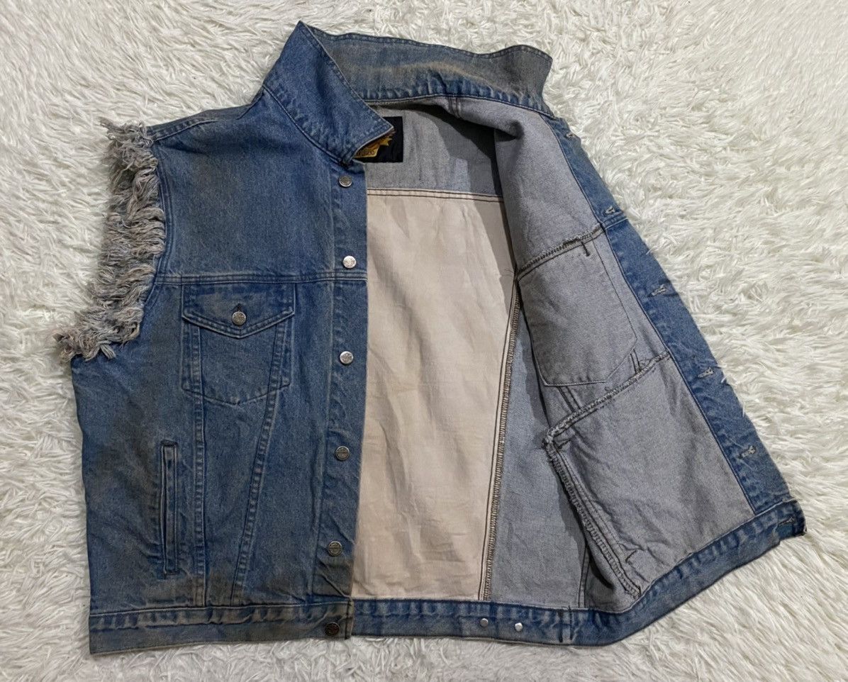 Harley Davidson Harley Davidson Sleeveless Distressed Denim Trucker Jacket Size US XL / EU 56 / 4 - 11 Thumbnail