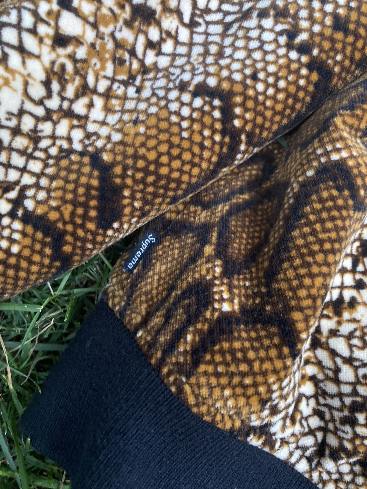 Supreme Supreme Velvet Snakeskin Hooded Bomber Size US L / EU 52-54 / 3 - 5 Thumbnail