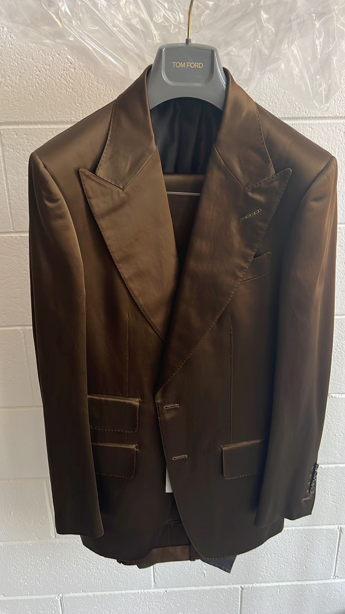 Tom Ford Suits in Brown Color Size US S / EU 44-46 / 1 - 1 Preview