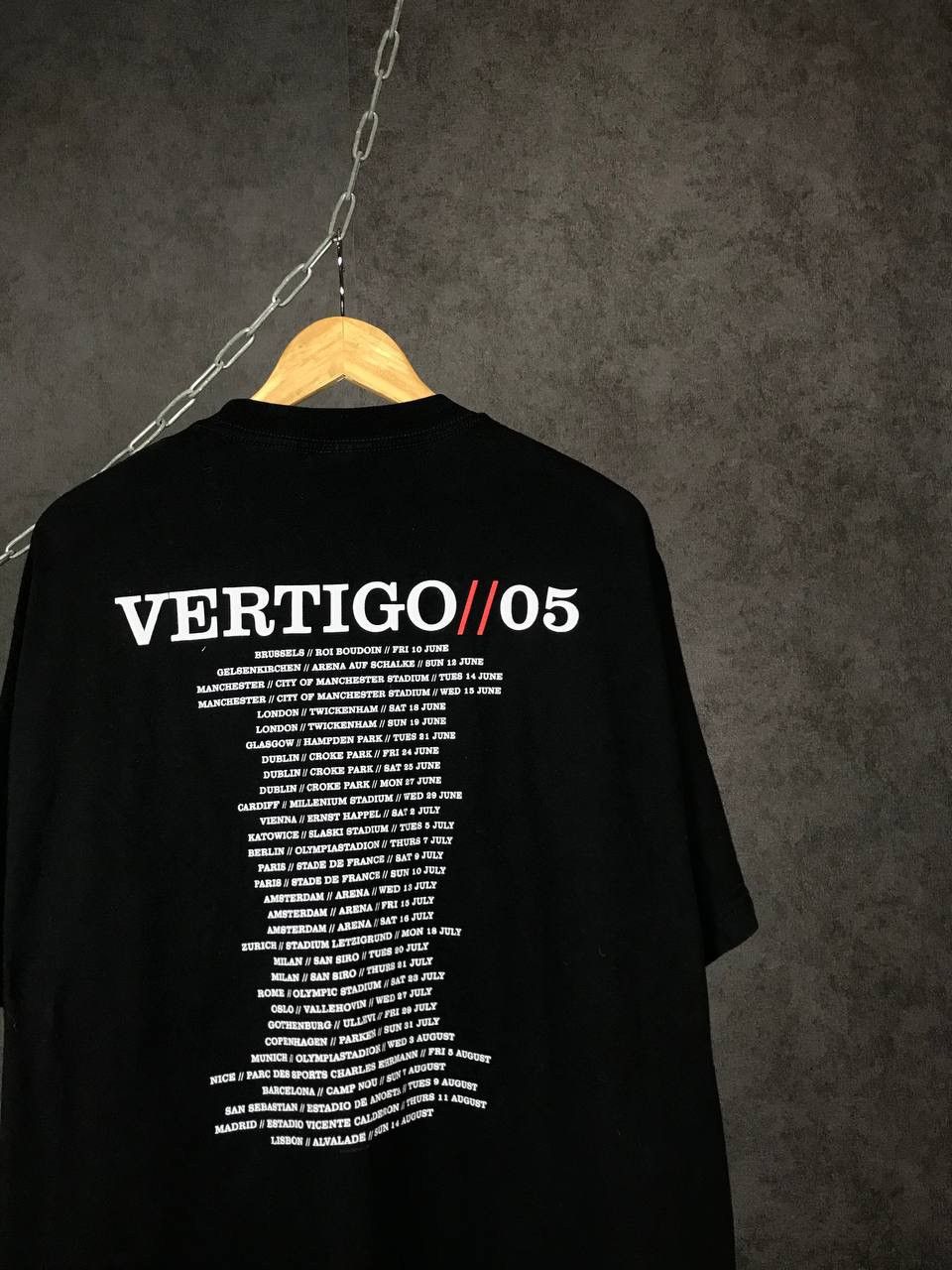 Band Tees × Vintage Vertigo 2005 vintage rock band made in USA tour tee Size US XL / EU 56 / 4 - 6 Thumbnail