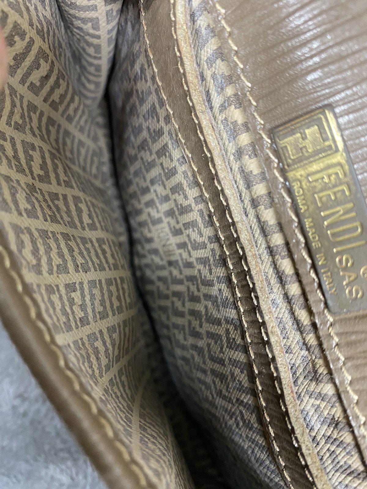 Fendi Vintage Fendi Monogram Sholder Bag Size ONE SIZE - 9 Thumbnail