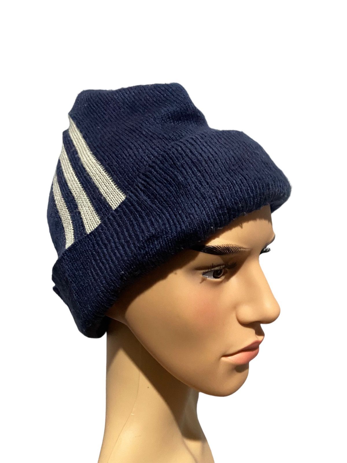 Adidas 🔥SALE🔥ADIDAS NICE DESIGN KNITTED BEANIE Size ONE SIZE - 2 Thumbnail