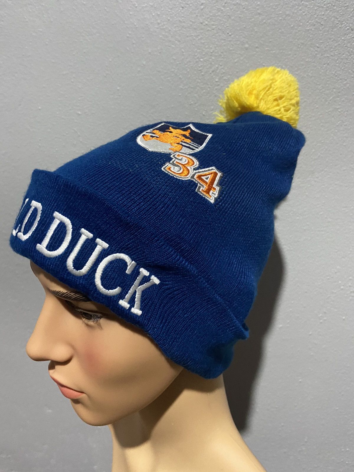 Disney 🔥SALE se🔥DONALD DUCK NICE DESIGN BEANIE Size ONE SIZE - 3 Thumbnail
