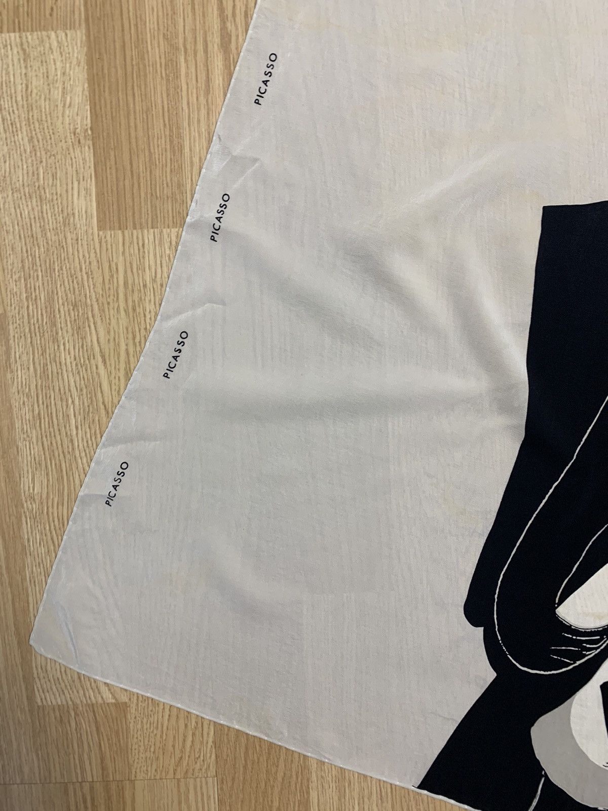 Other Picasso vintage big logo silk scarf Size ONE SIZE - 2 Thumbnail
