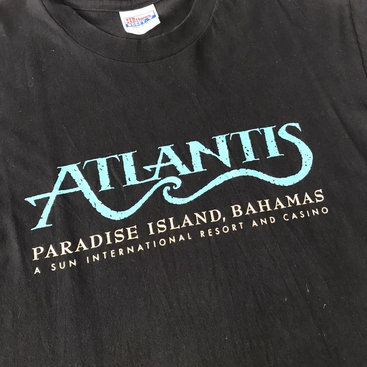 Hanes × Vintage 💥Steals💥Vtg 90s Atlantis Paradise Island Bahamas Tee Size US M / EU 48-50 / 2 - 8 Thumbnail
