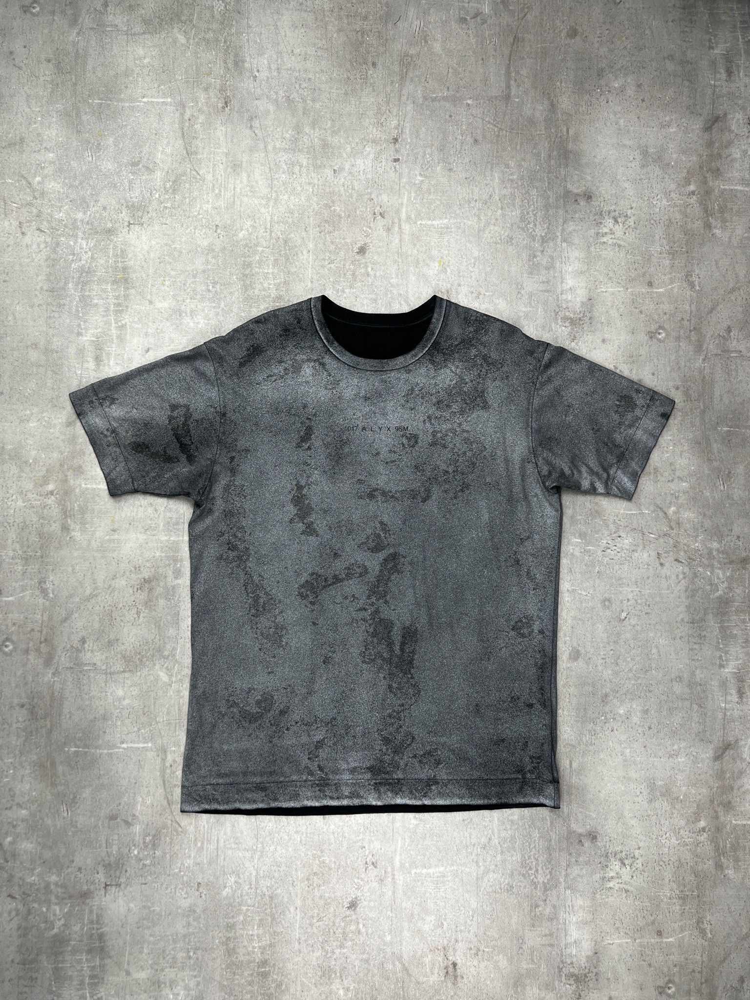1017 ALYX 9SM Graphic Concrete Logo T Shirt Size US XL / EU 56 / 4 - 1 Thumbnail