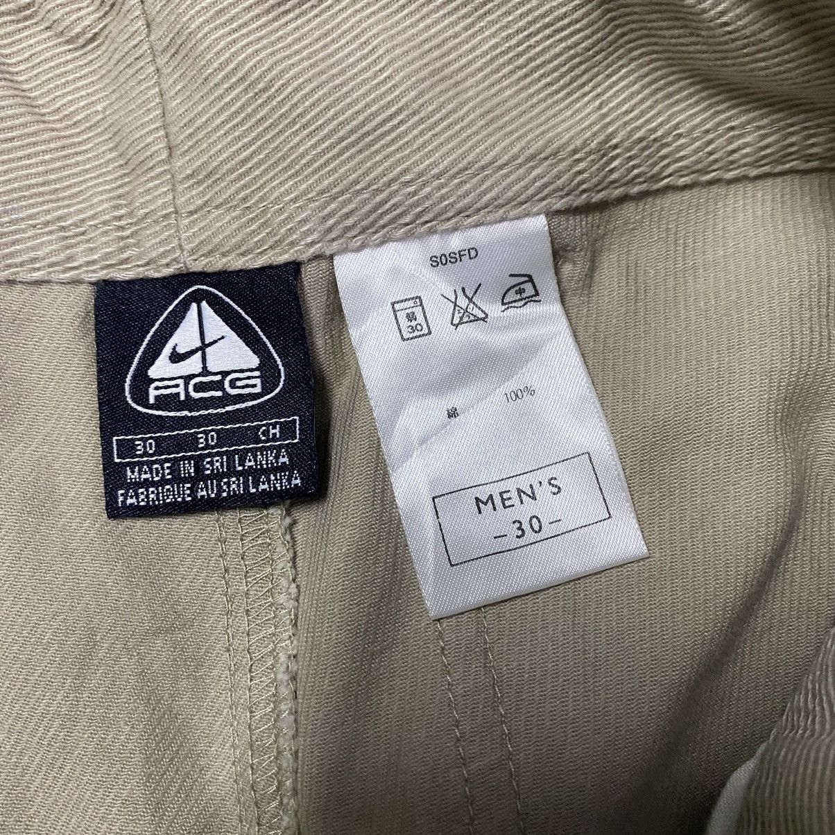Nike ACG Vintage Nike ACG Cargo Short Pants Size US 29 - 14 Thumbnail