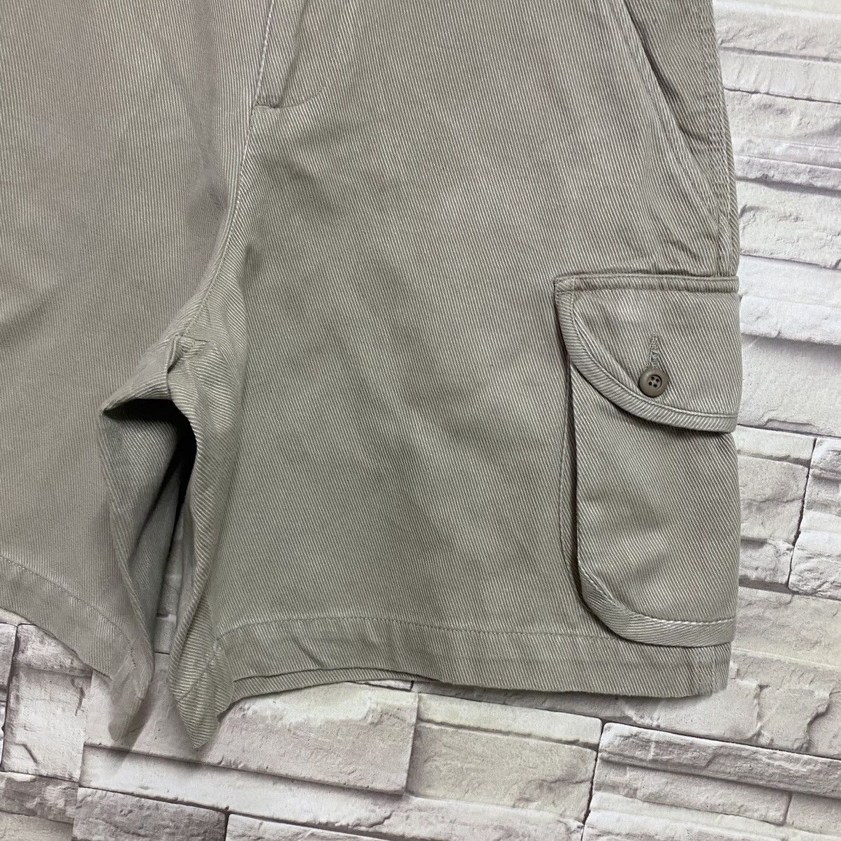 Nike ACG Vintage Nike ACG Cargo Short Pants Size US 29 - 7 Thumbnail