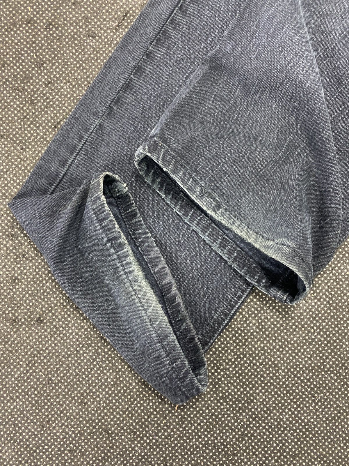 Jean VINTAGE LEVIS BLACK JEANS-J494 Size US 34 / EU 50 - 9 Thumbnail