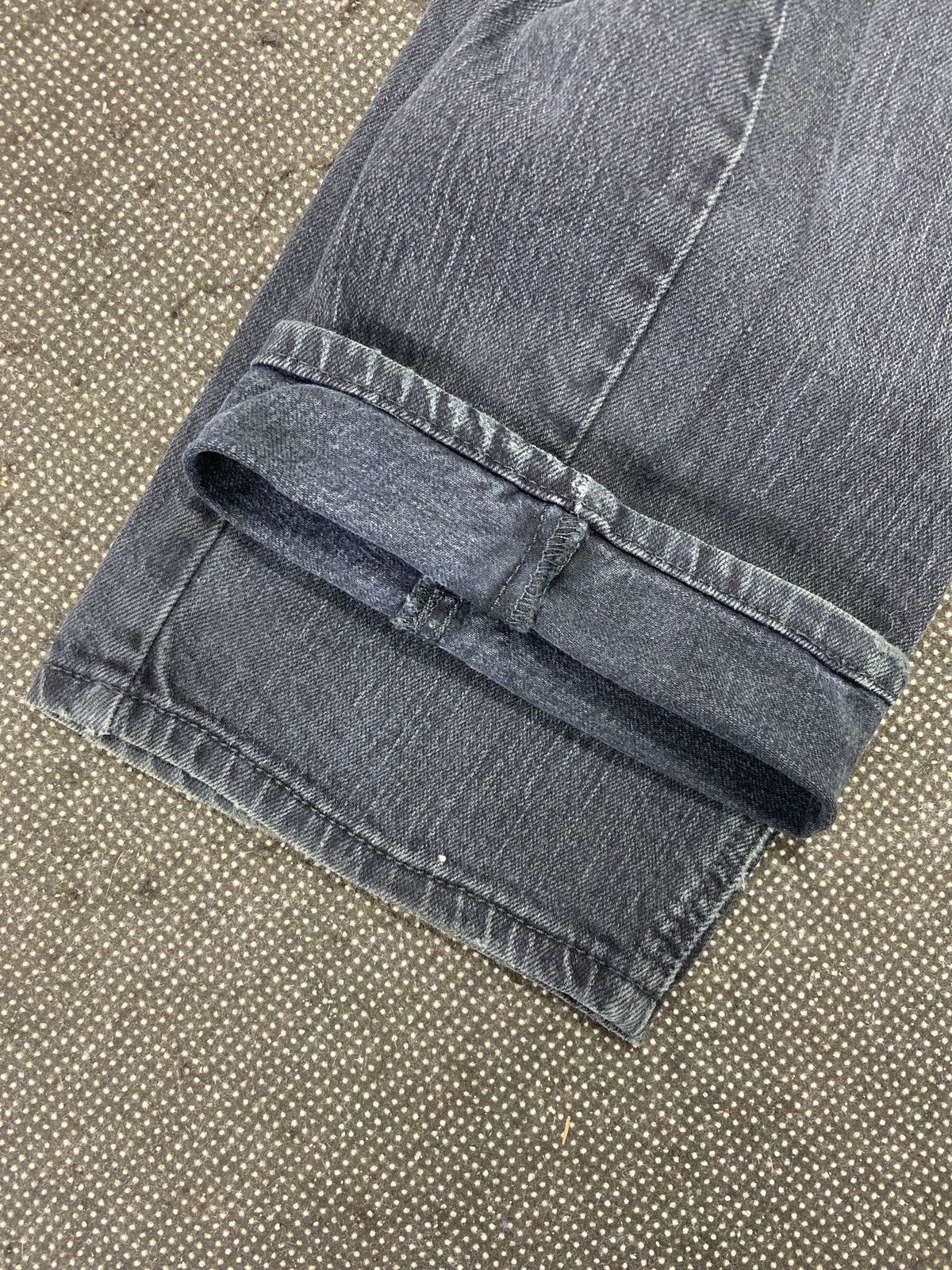 Jean VINTAGE LEVIS BLACK JEANS-J494 Size US 34 / EU 50 - 8 Thumbnail