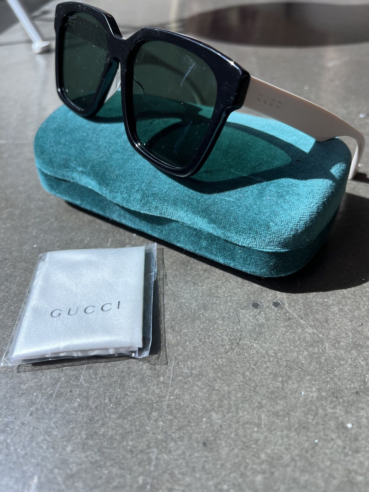 Gucci Oversized Gucci Sunglasses (2021) Size ONE SIZE - 2 Thumbnail